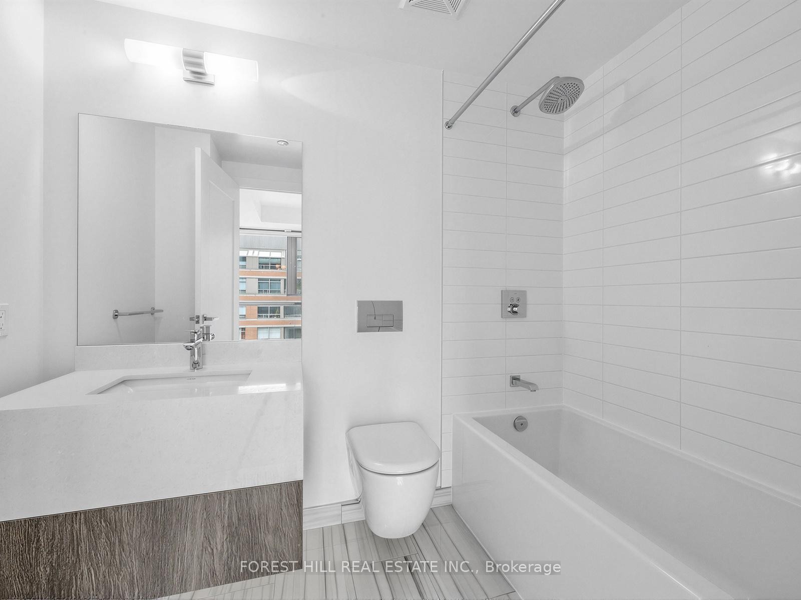 









6


Jackes

Avenue, 513,
Toronto,




ON
M4T 0A5

