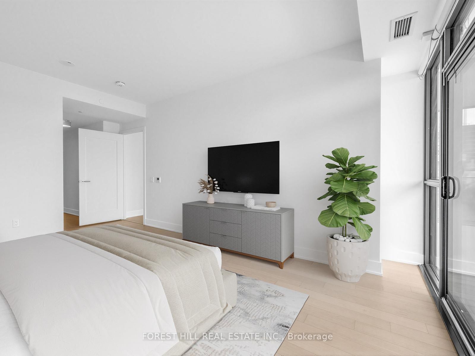 









6


Jackes

Avenue, 513,
Toronto,




ON
M4T 0A5

