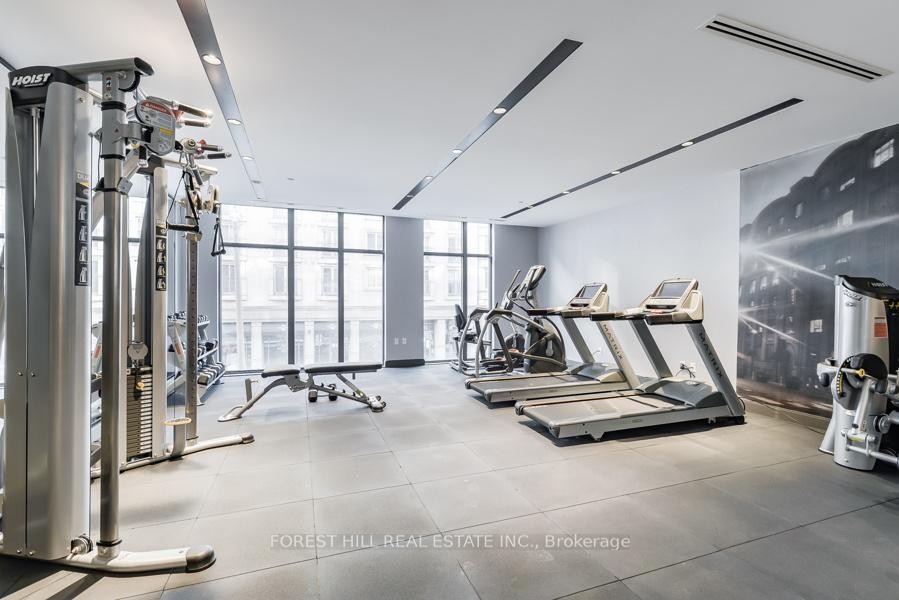 









6


Jackes

Avenue, 513,
Toronto,




ON
M4T 0A5

