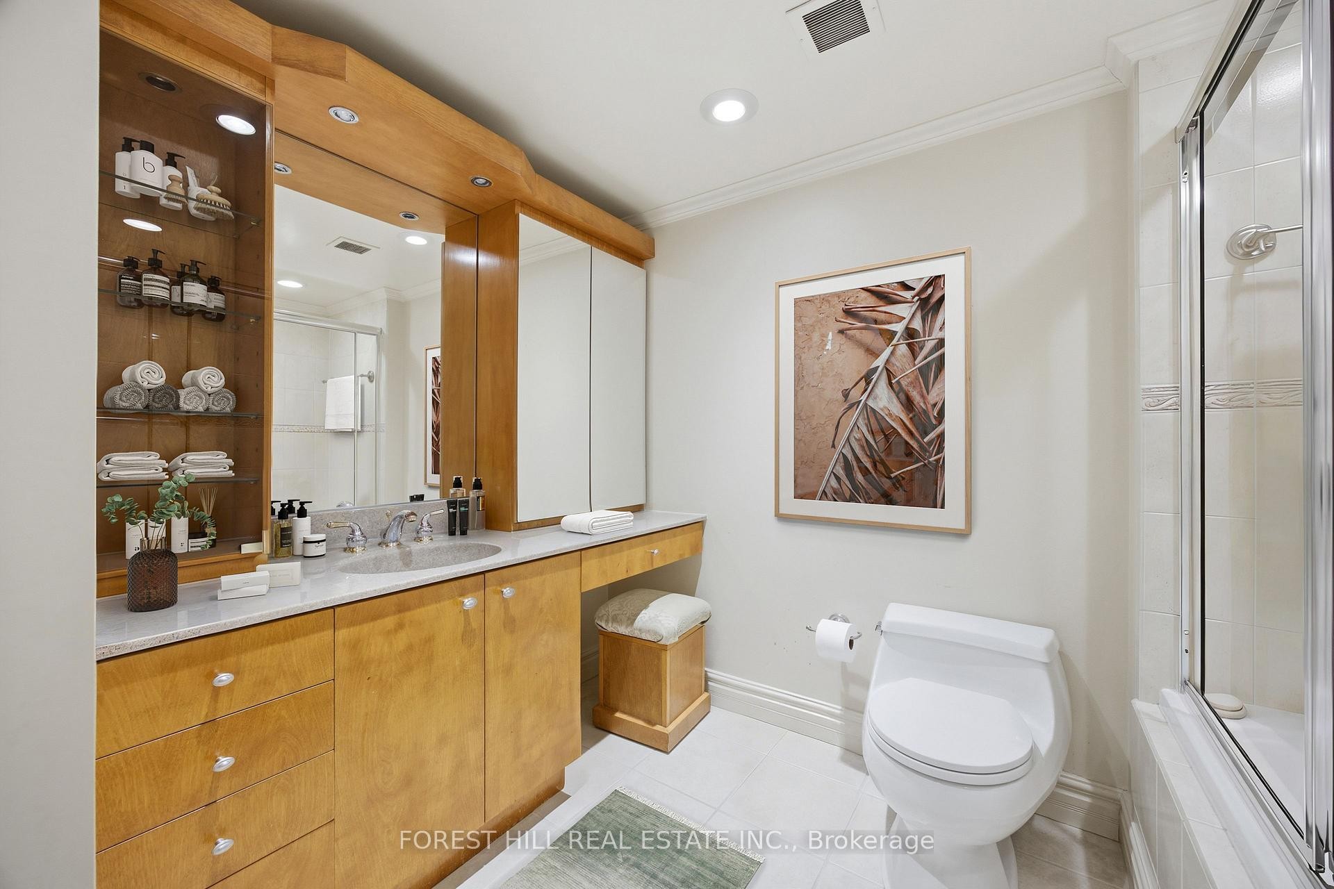 









19


Lower Village

Gate, 507,
Toronto,




ON
M5P 3L9


