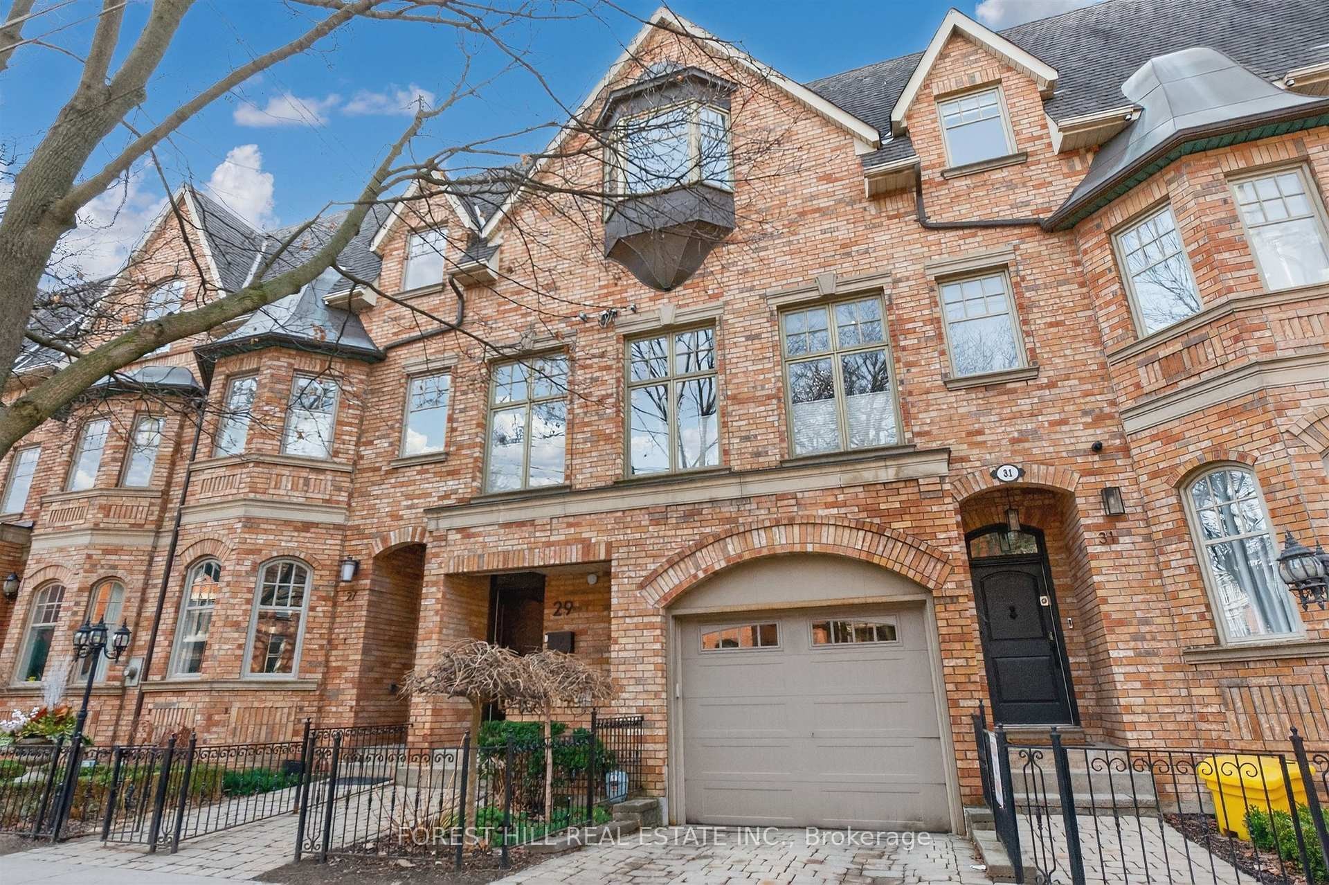 









29


Webster

Avenue,
Toronto,




ON
M5R 1N6

