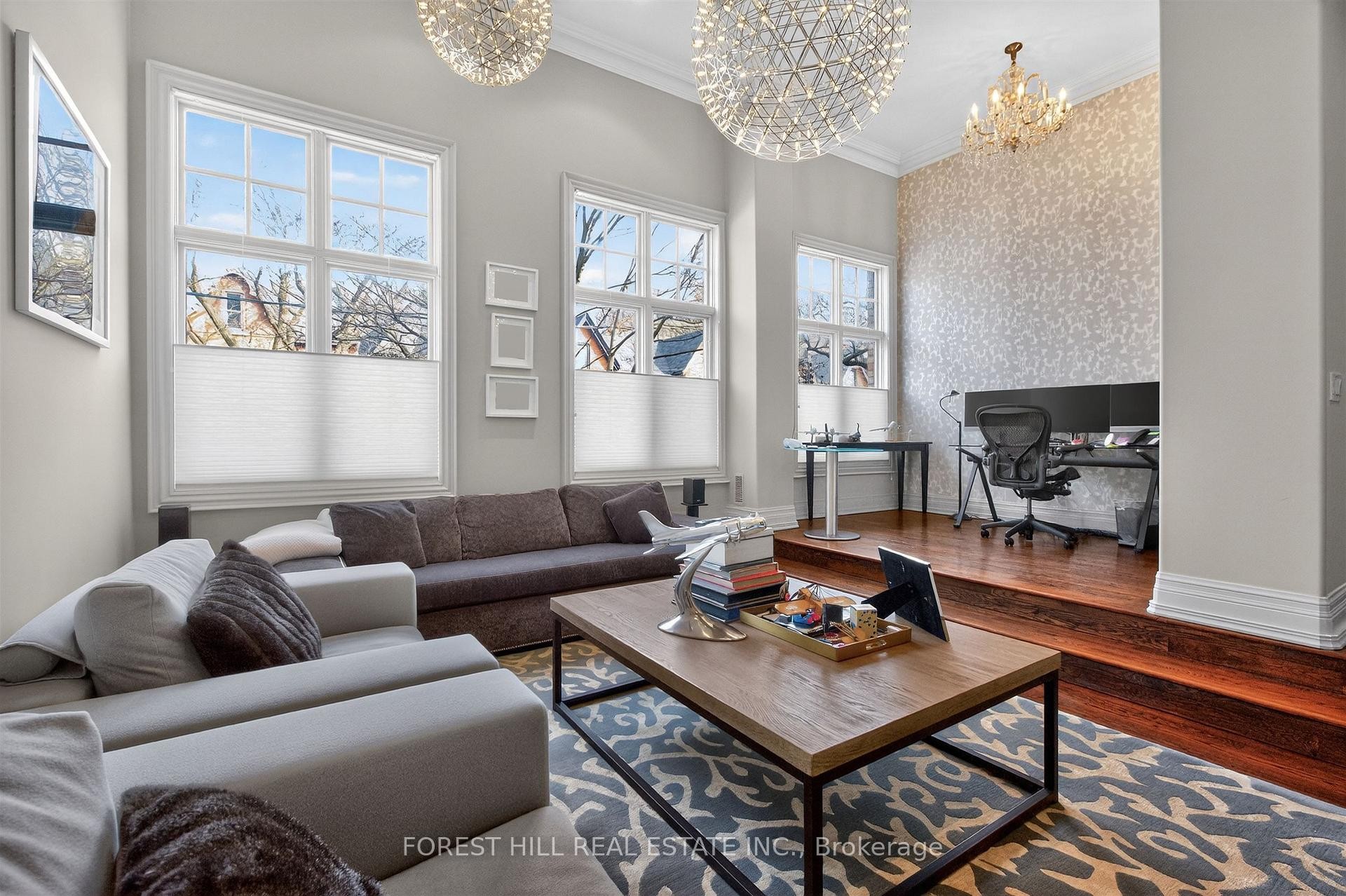 









29


Webster

Avenue,
Toronto,




ON
M5R 1N6

