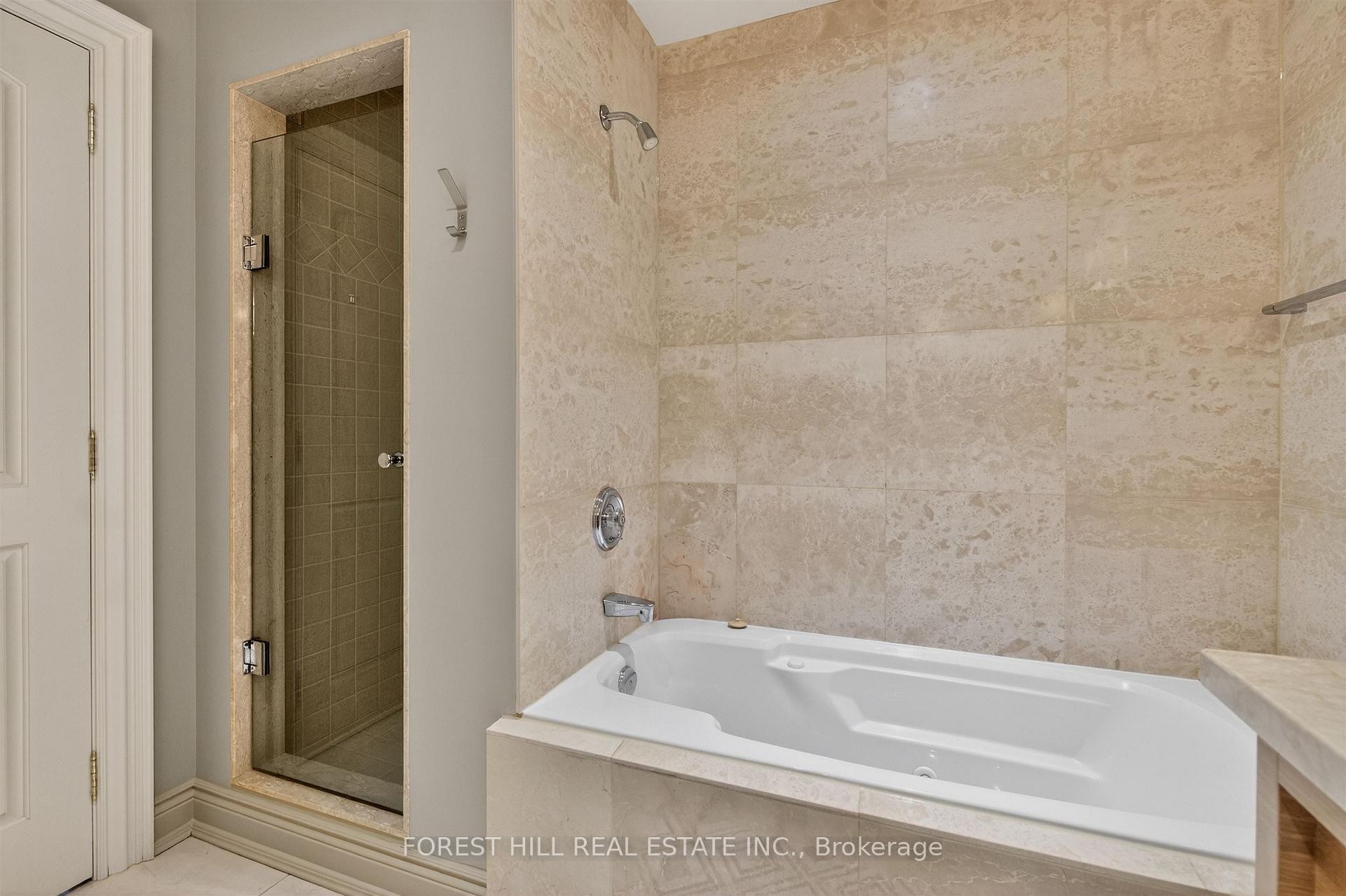 









29


Webster

Avenue,
Toronto,




ON
M5R 1N6

