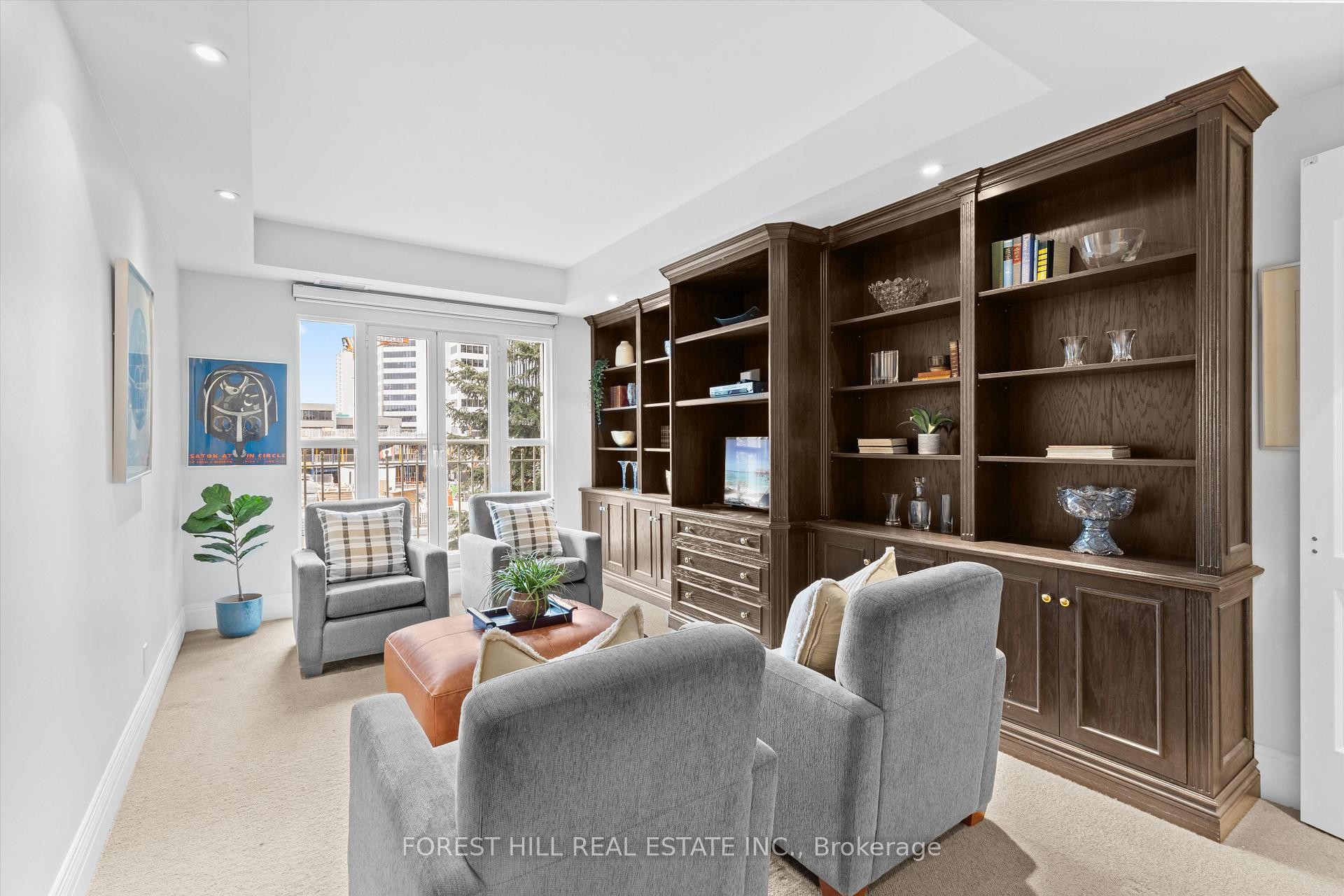 









33


Delisle

Avenue, 108,
Toronto,




ON
M4V 3C7

