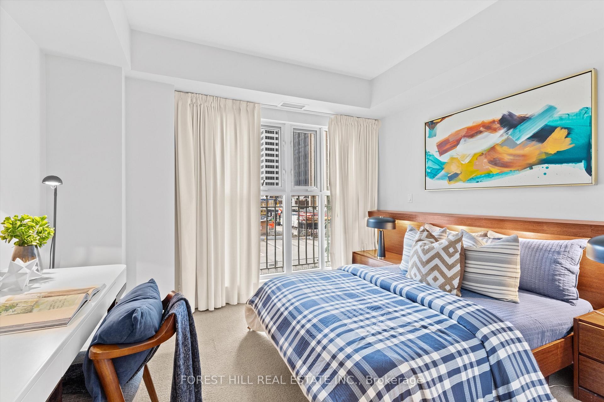 









33


Delisle

Avenue, 108,
Toronto,




ON
M4V 3C7

