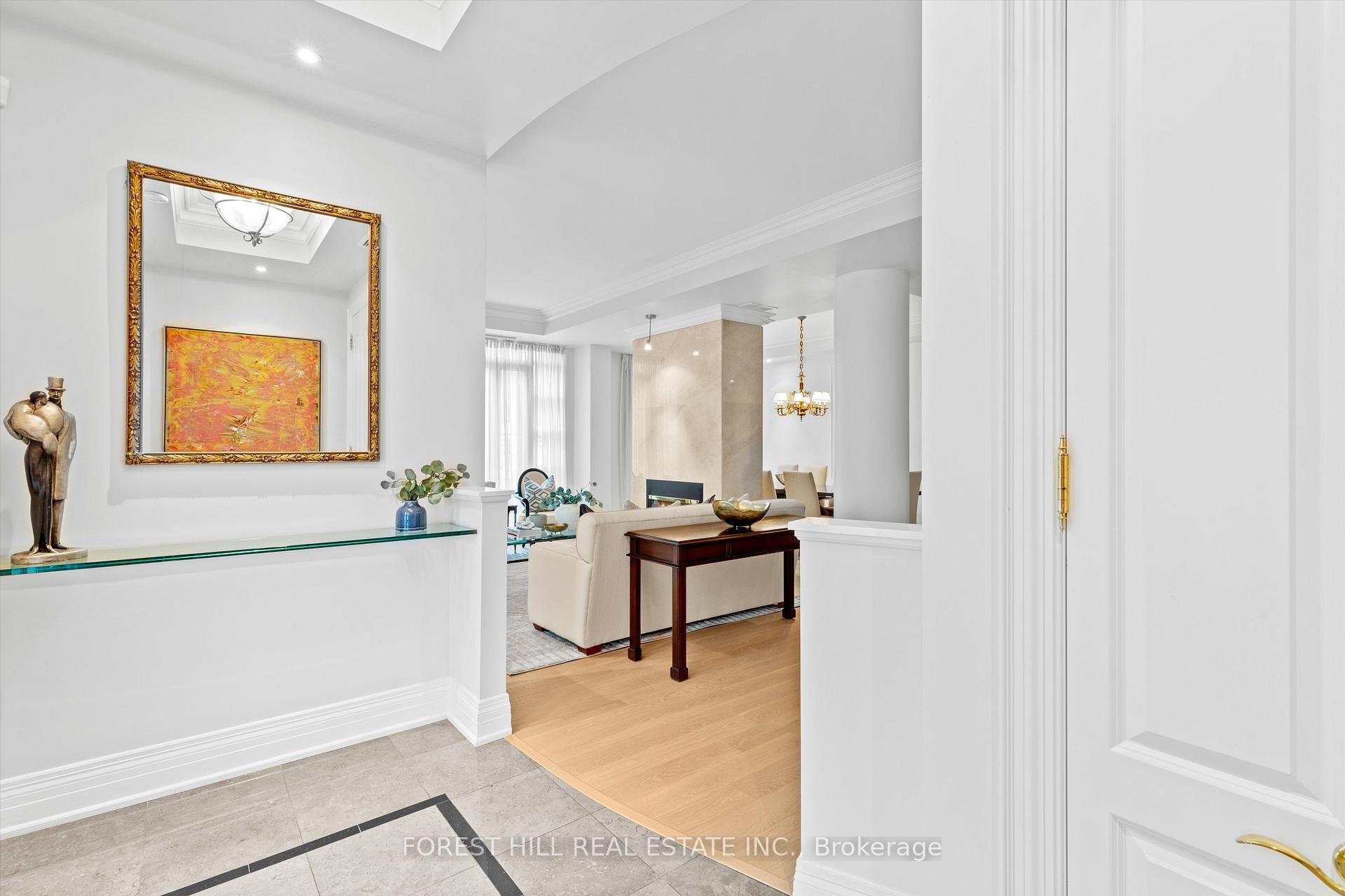 









33


Delisle

Avenue, 108,
Toronto,




ON
M4V 3C7

