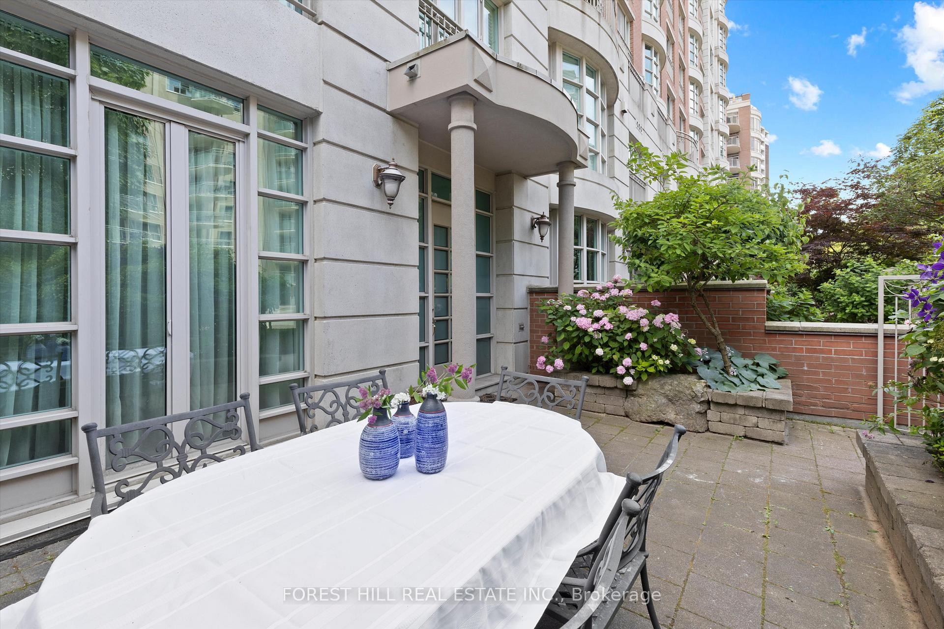 









33


Delisle

Avenue, 108,
Toronto,




ON
M4V 3C7

