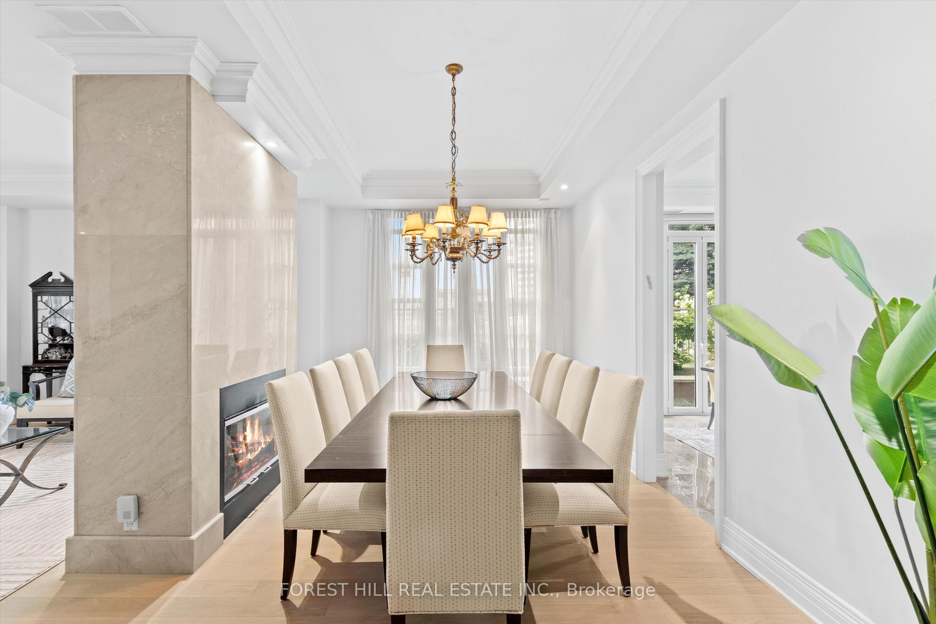 









33


Delisle

Avenue, 108,
Toronto,




ON
M4V 3C7

