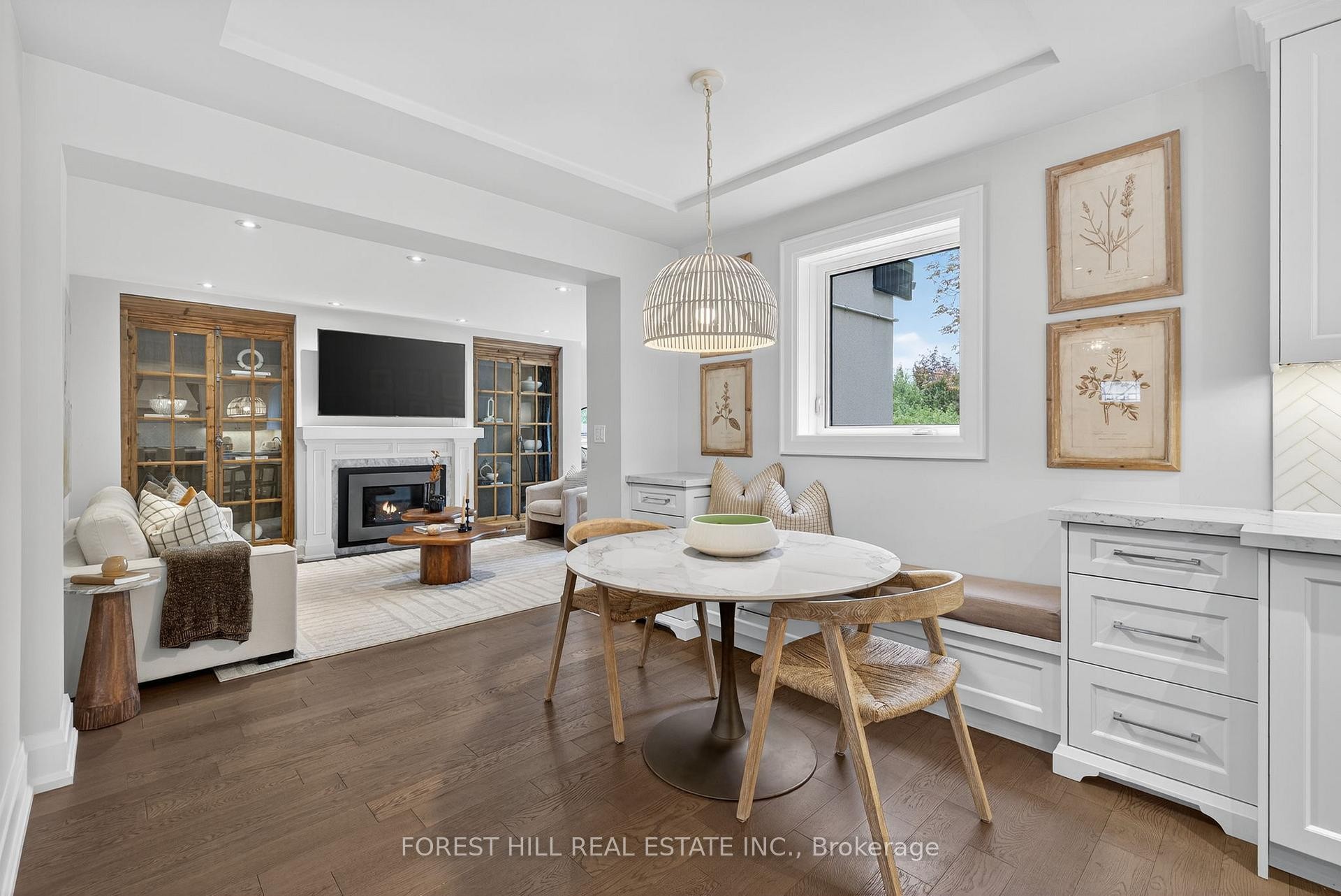 









101


Bombay

Avenue,
Toronto,




ON
M3H 1C1

