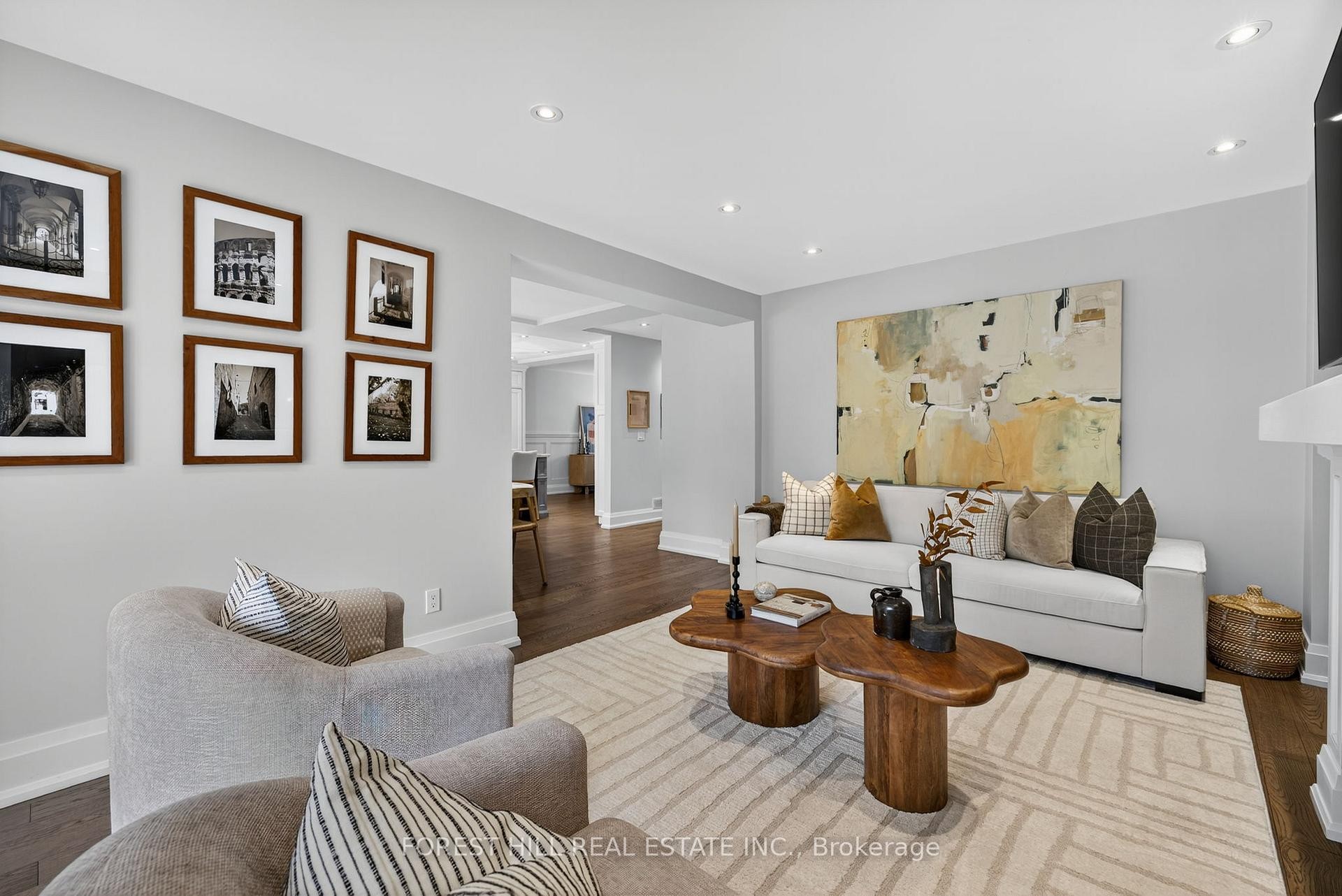









101


Bombay

Avenue,
Toronto,




ON
M3H 1C1


