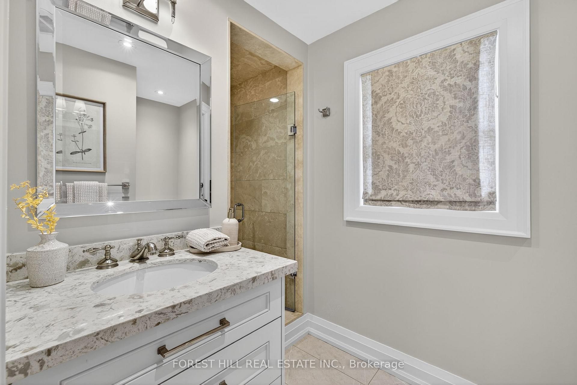 









101


Bombay

Avenue,
Toronto,




ON
M3H 1C1

