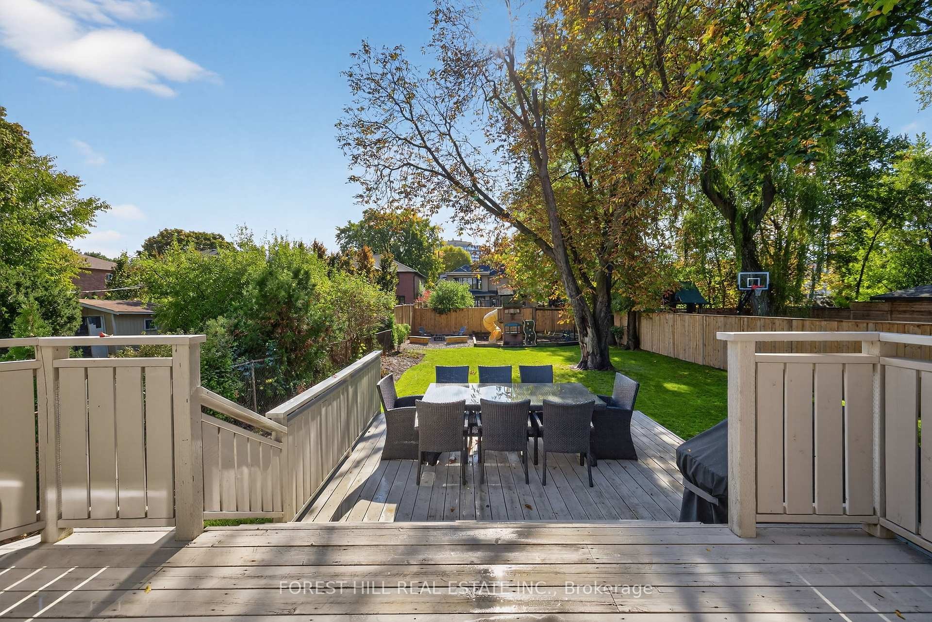 









101


Bombay

Avenue,
Toronto,




ON
M3H 1C1

