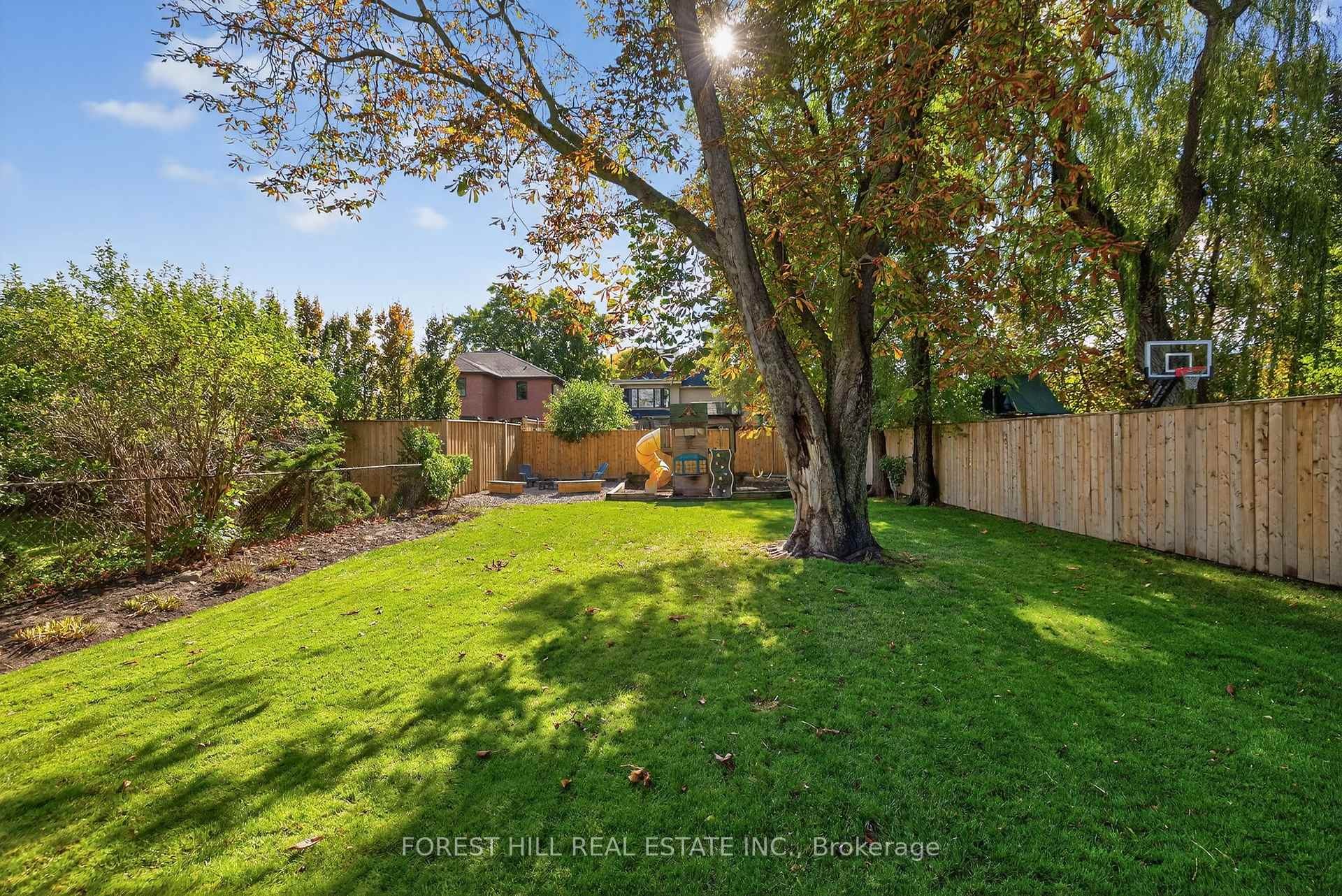 









101


Bombay

Avenue,
Toronto,




ON
M3H 1C1

