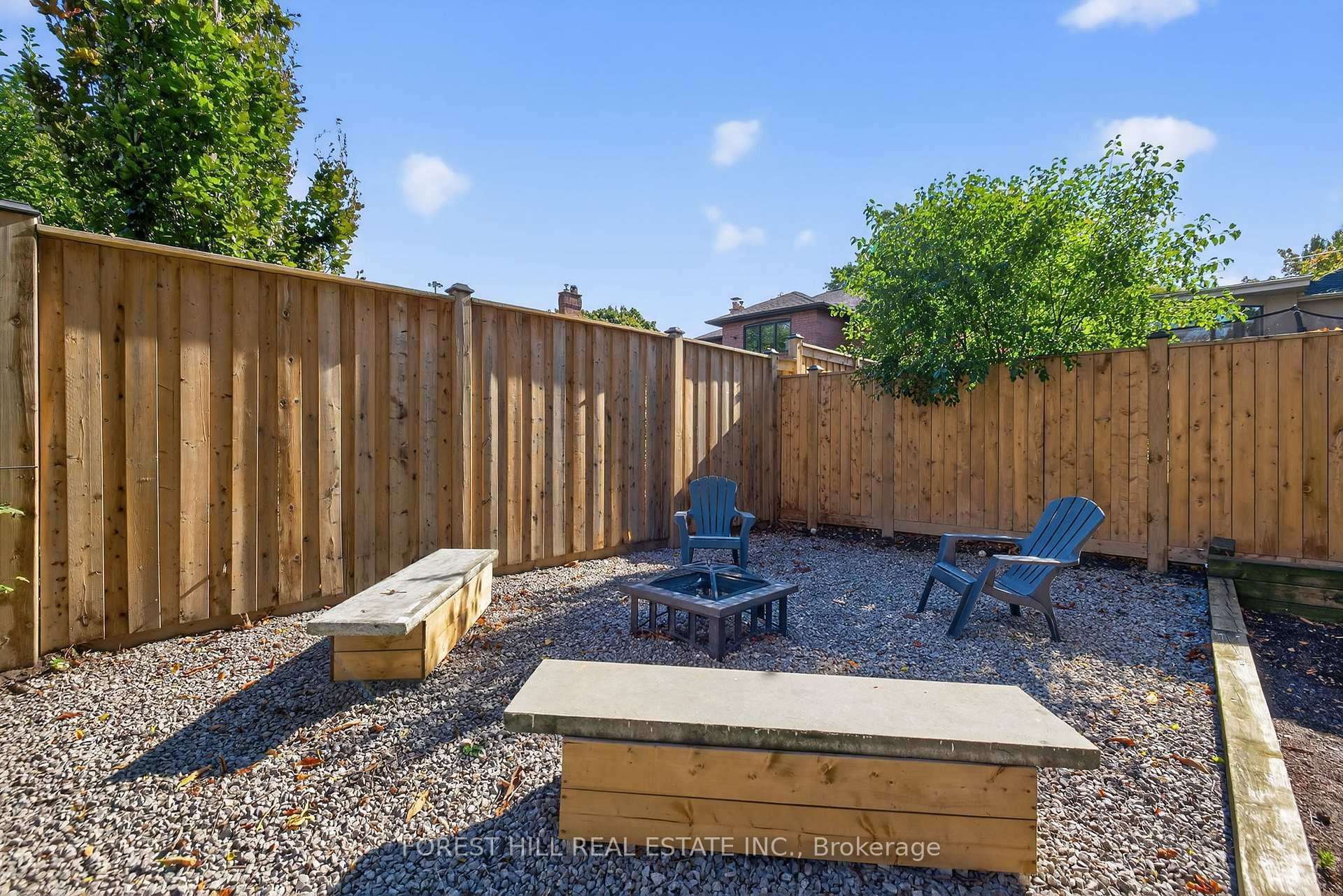 









101


Bombay

Avenue,
Toronto,




ON
M3H 1C1

