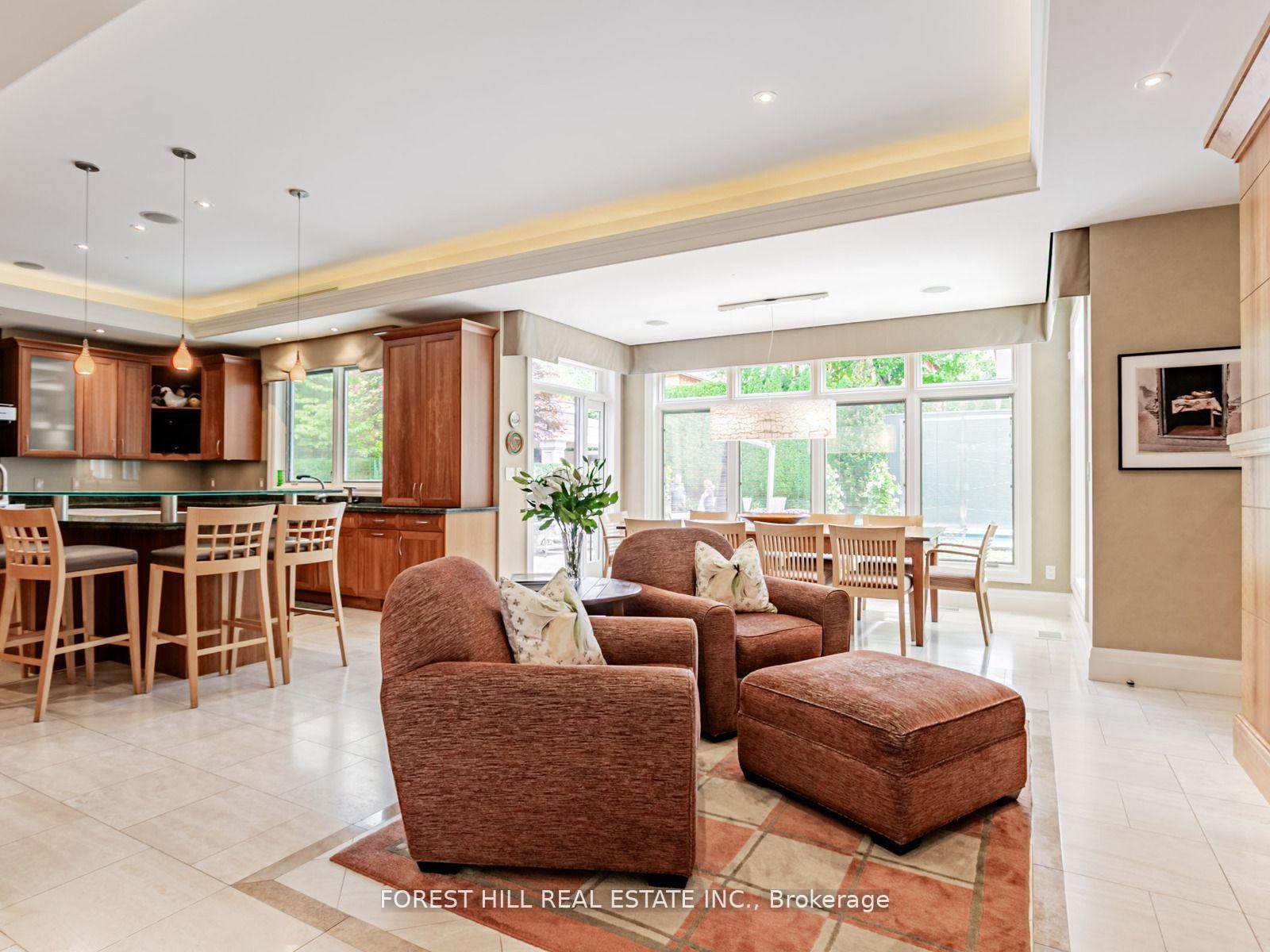 









7


Cedarwood

Avenue,
Toronto,




ON
M2L 1L7

