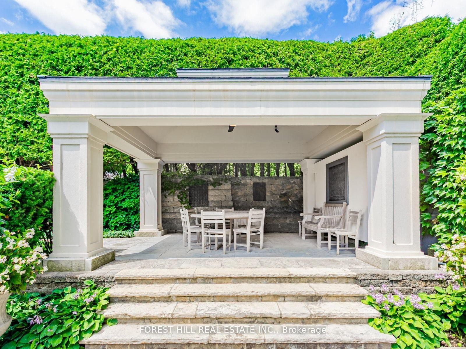 









7


Cedarwood

Avenue,
Toronto,




ON
M2L 1L7

