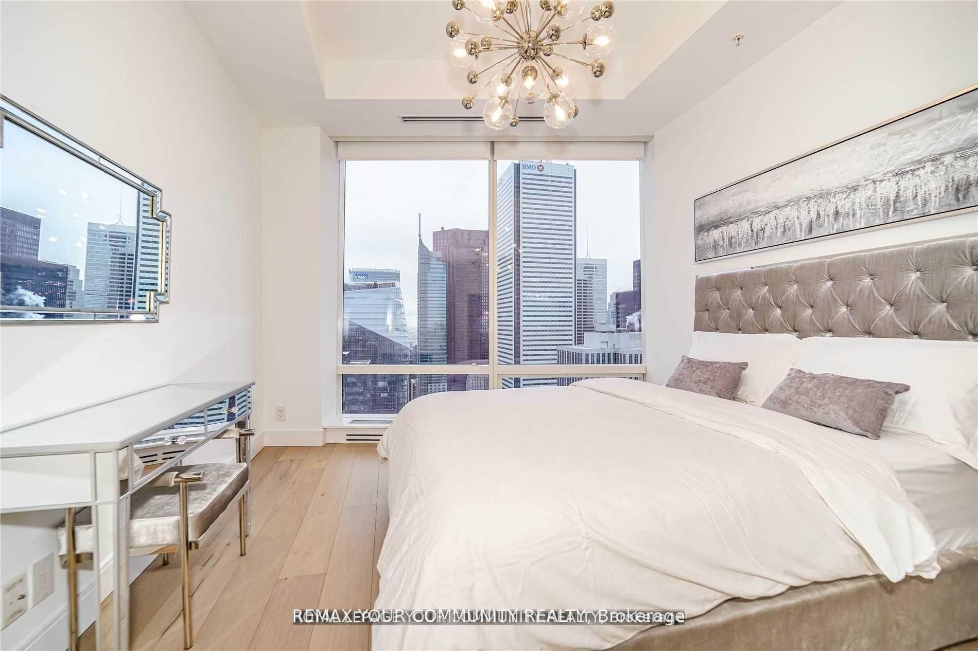 









180


University

Avenue, 5207,
Toronto,




ON
M5H 0A2

