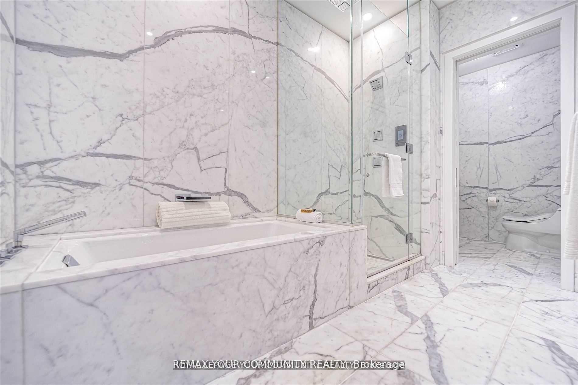 









180


University

Avenue, 5207,
Toronto,




ON
M5H 0A2

