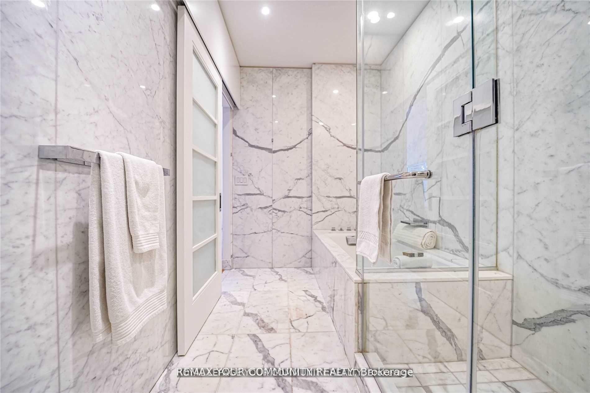 









180


University

Avenue, 5207,
Toronto,




ON
M5H 0A2

