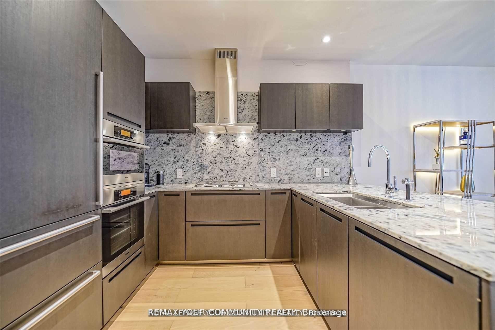 









180


University

Avenue, 5207,
Toronto,




ON
M5H 0A2

