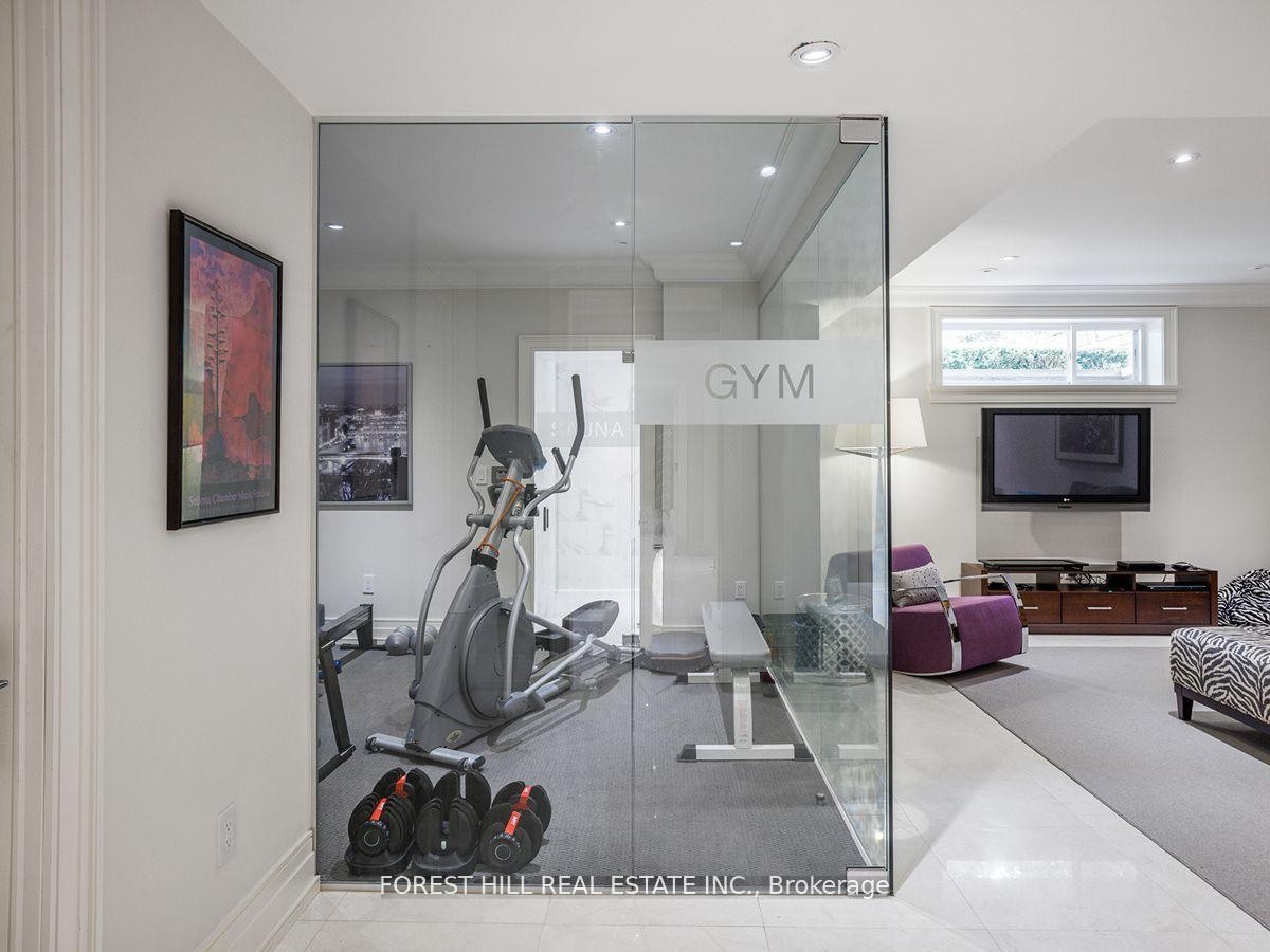 









19


Vesta

Drive,
Toronto,




ON
M5P 2Z4

