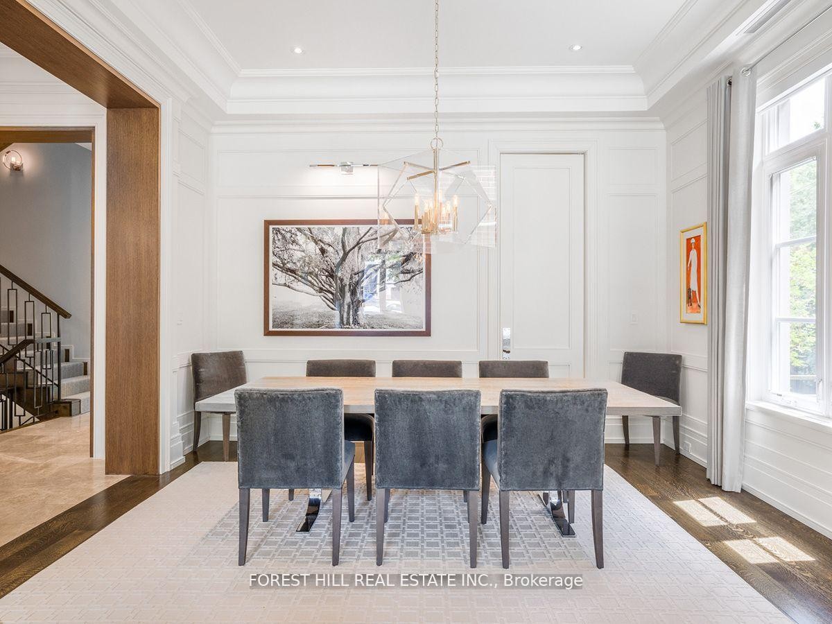 









19


Vesta

Drive,
Toronto,




ON
M5P 2Z4

