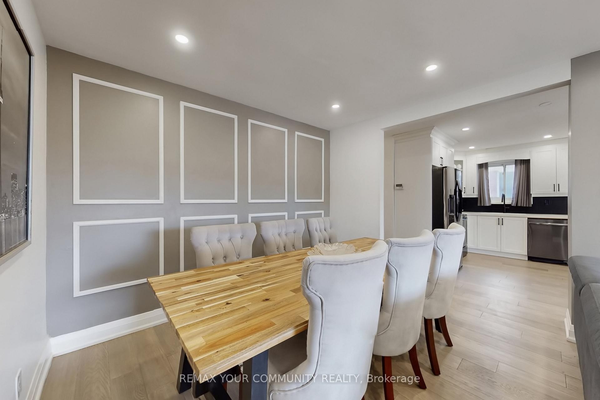 









26


Faye

Drive,
Toronto,




ON
M2J 3S6

