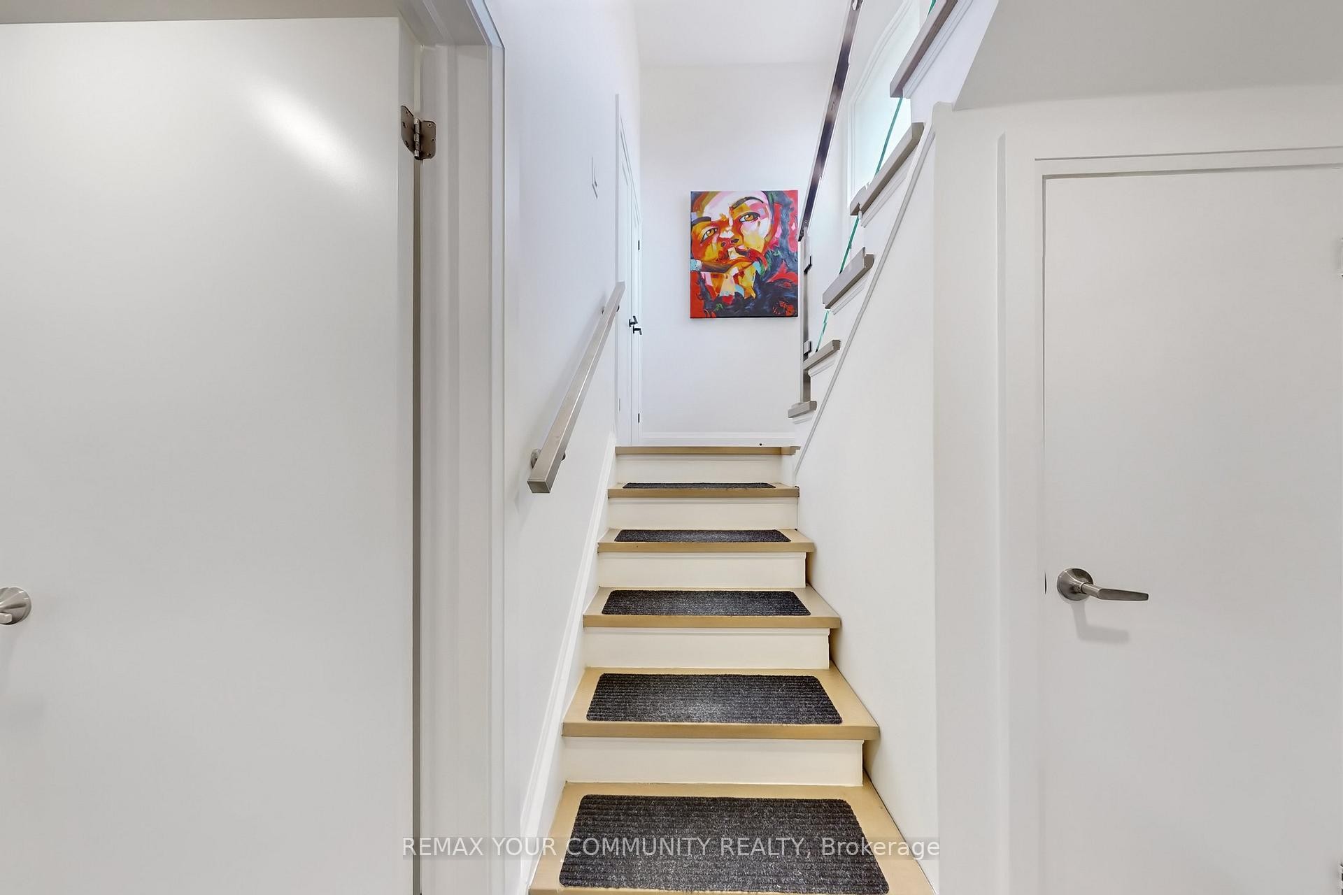 









26


Faye

Drive,
Toronto,




ON
M2J 3S6

