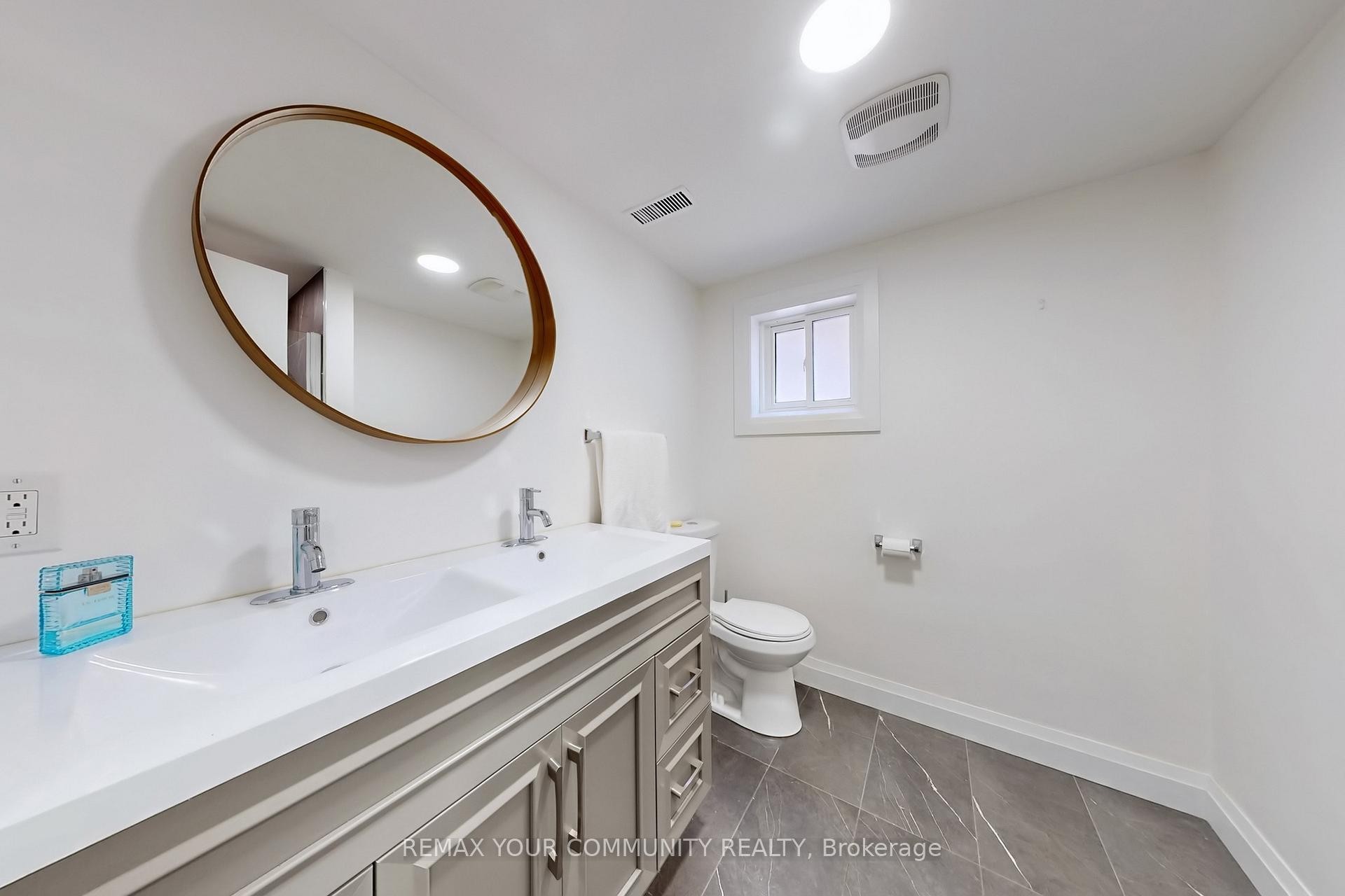 









26


Faye

Drive,
Toronto,




ON
M2J 3S6


