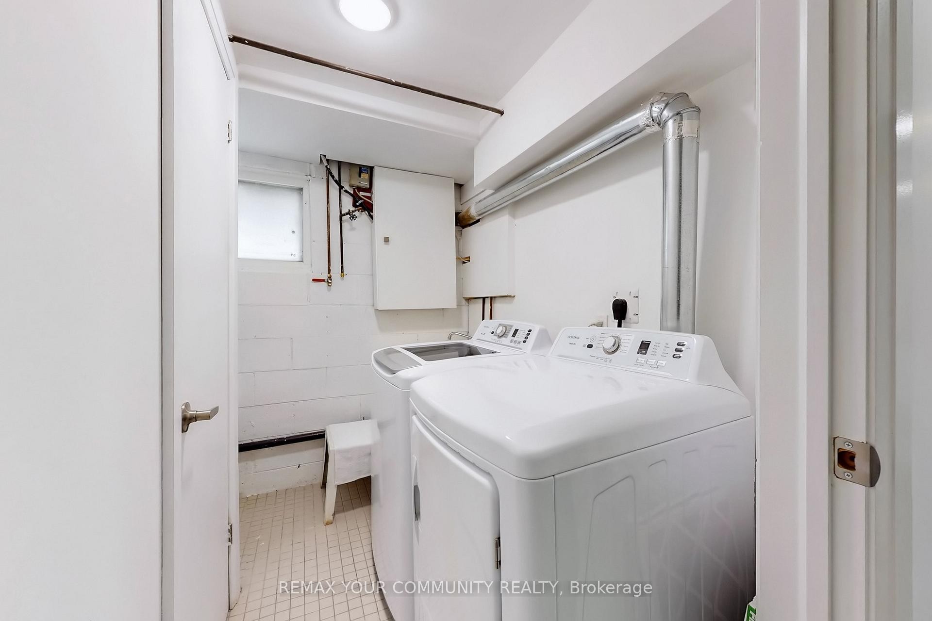 









26


Faye

Drive,
Toronto,




ON
M2J 3S6

