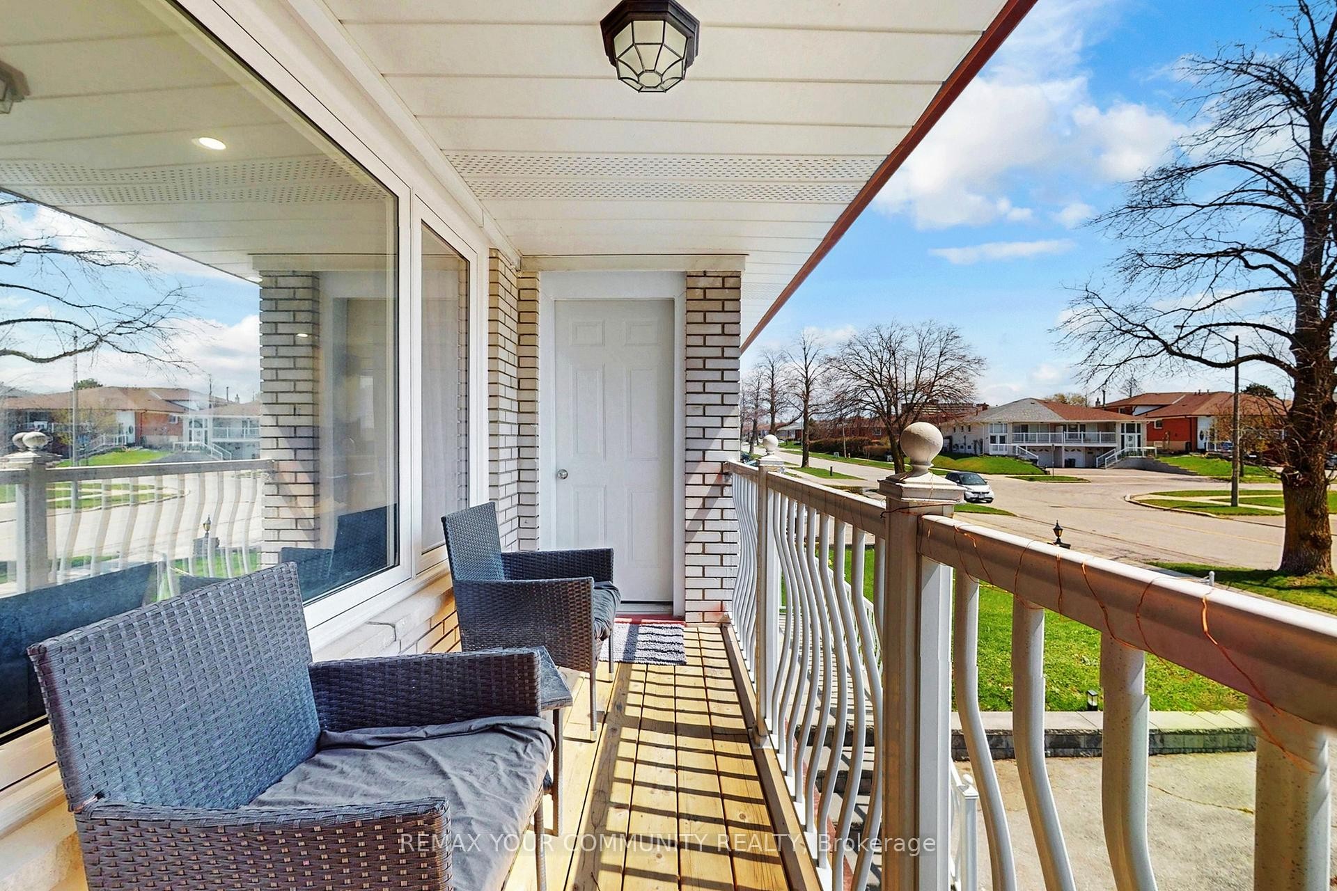 









26


Faye

Drive,
Toronto,




ON
M2J 3S6

