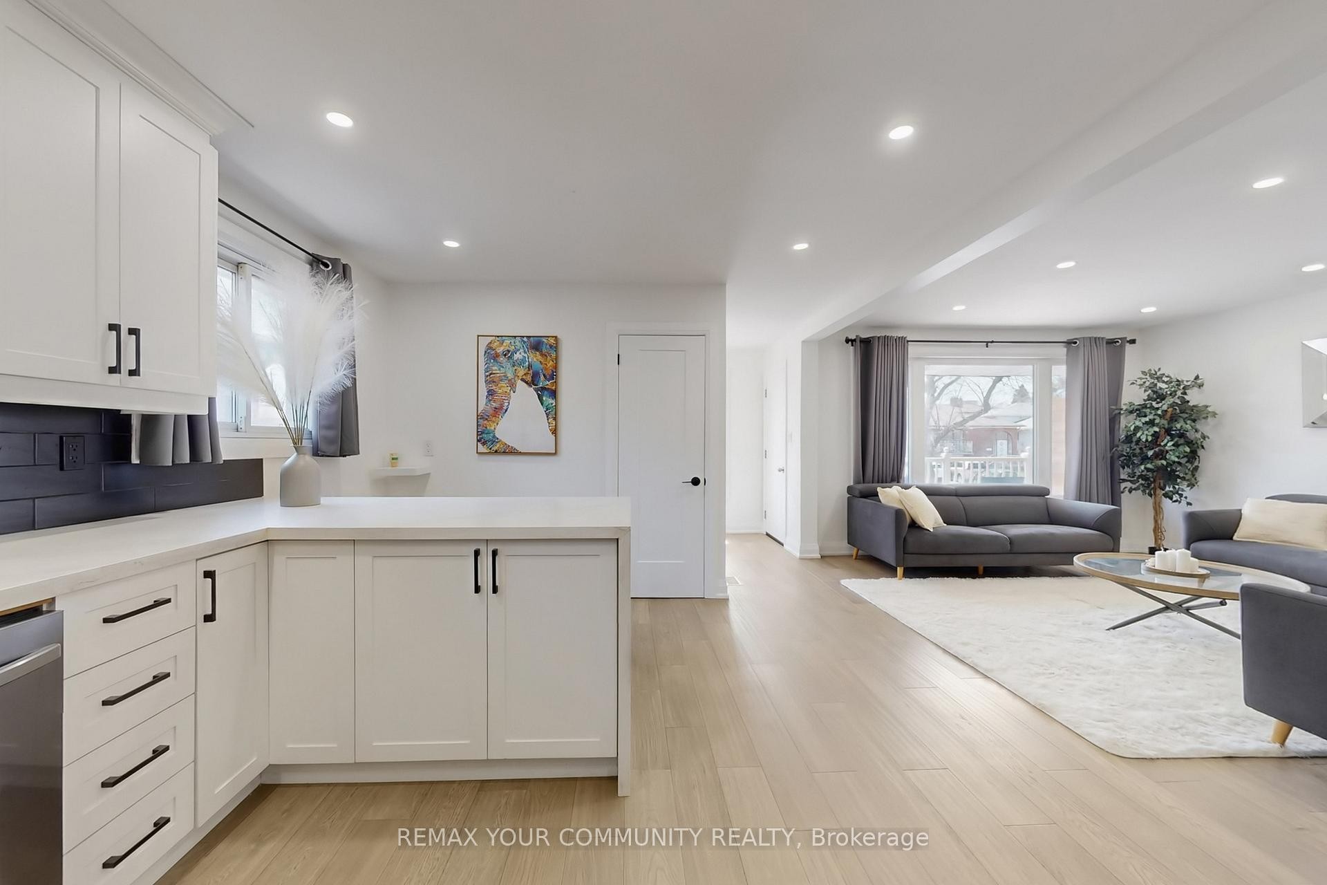 









26


Faye

Drive,
Toronto,




ON
M2J 3S6

