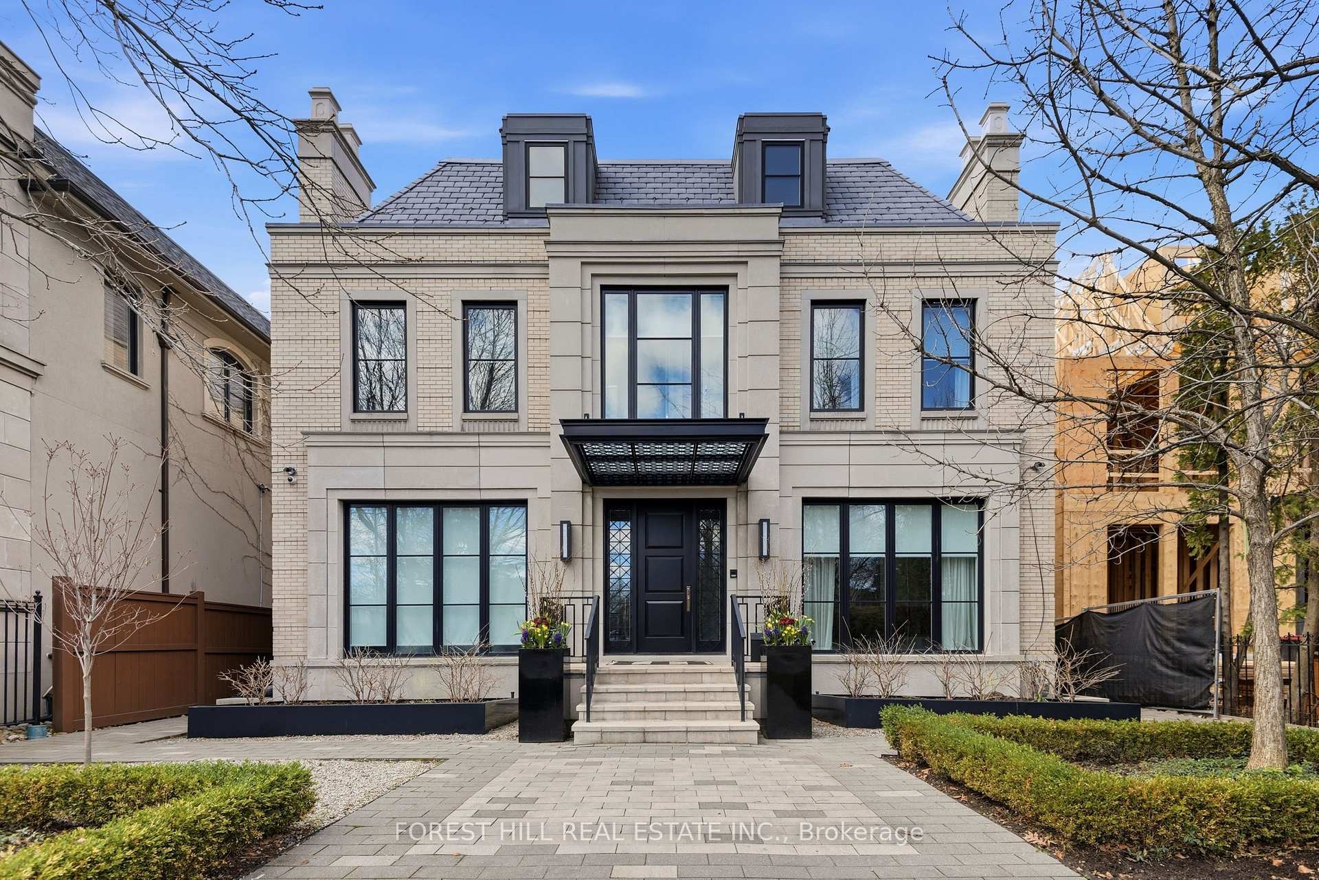 









48


Old Forest Hill

Road,
Toronto,




ON
M5P 2P9

