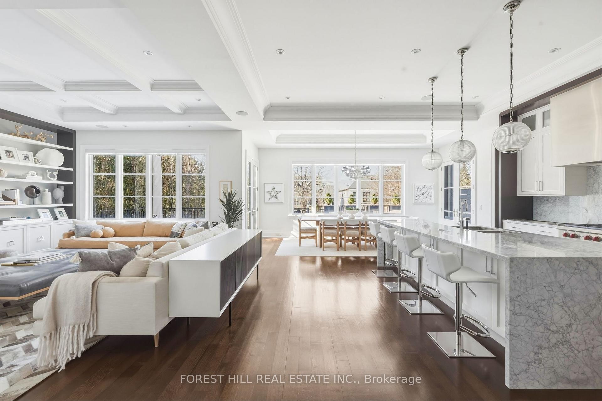 









48


Old Forest Hill

Road,
Toronto,




ON
M5P 2P9

