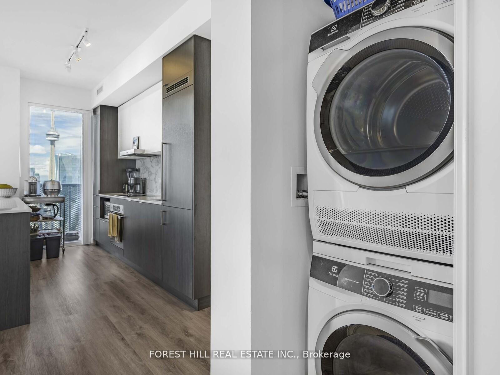 









138


Downes

Street, 6609,
Toronto,




ON
M5E 0E4


