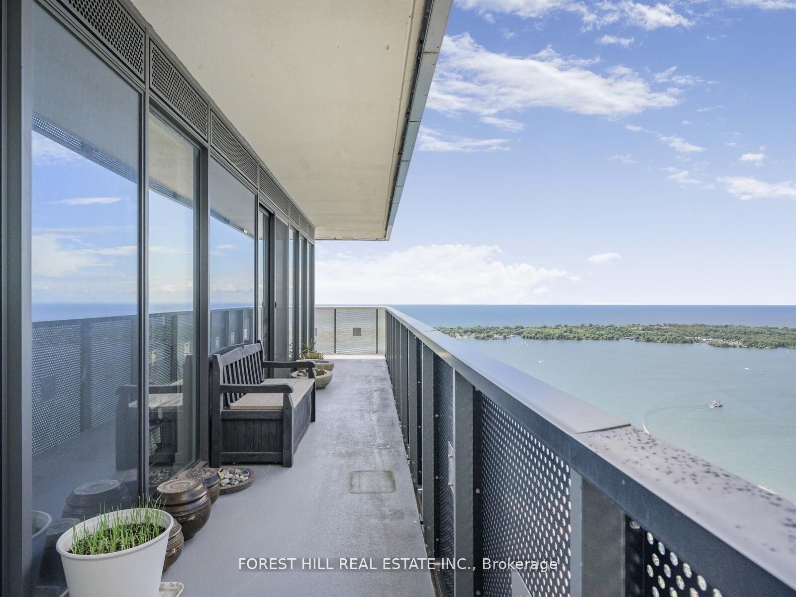 









138


Downes

Street, 6609,
Toronto,




ON
M5E 0E4

