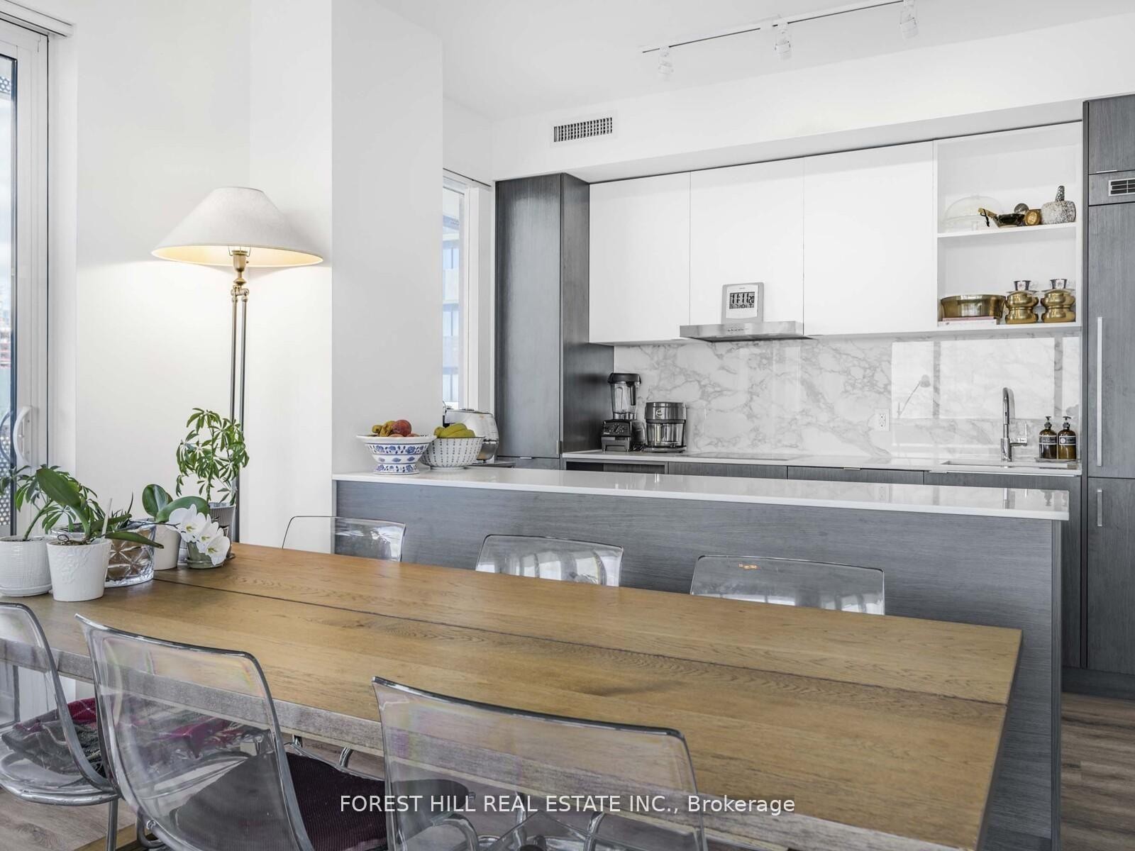 









138


Downes

Street, 6609,
Toronto,




ON
M5E 0E4

