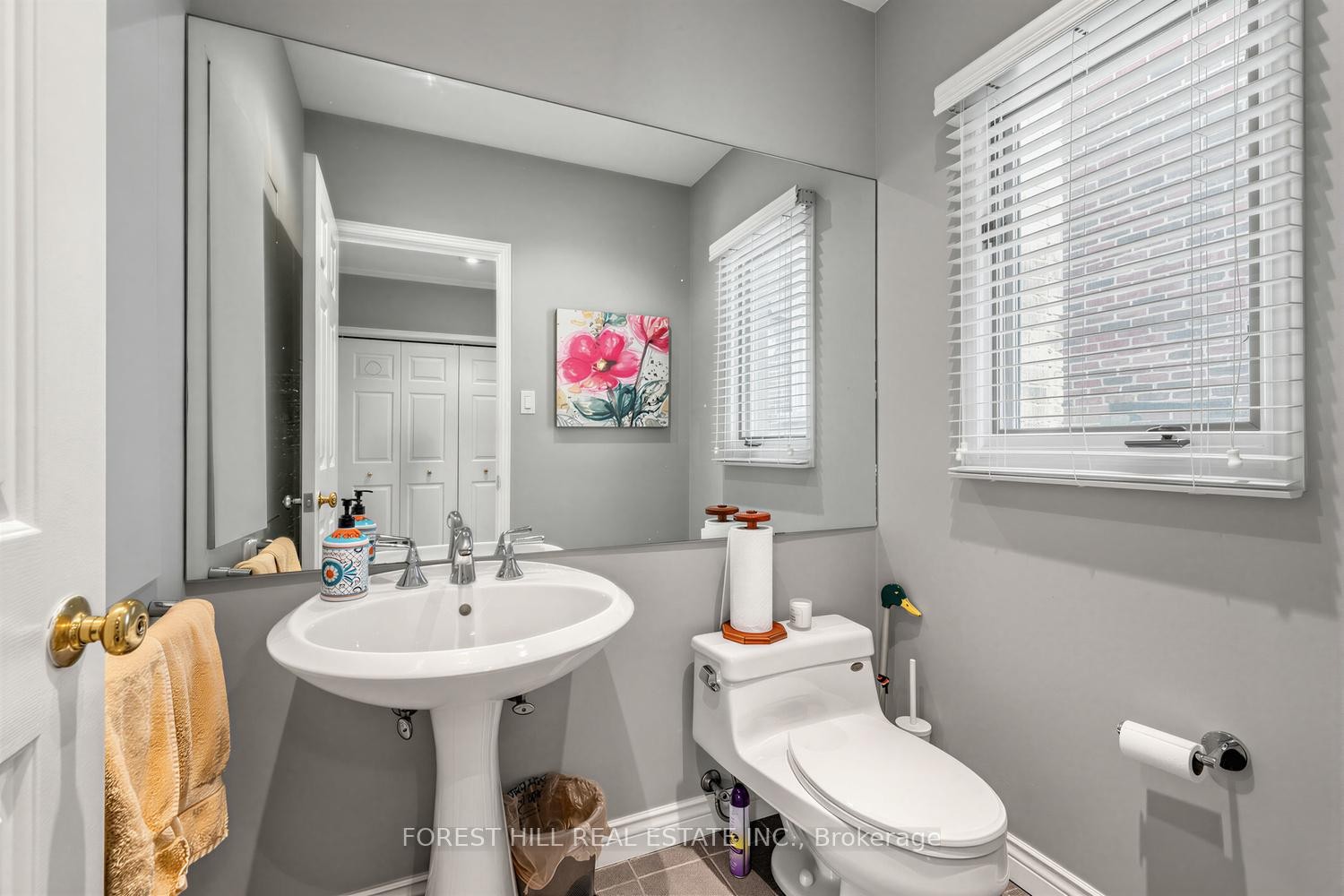 









339


Cortleigh

Boulevard,
Toronto,




ON
M5N 1R2

