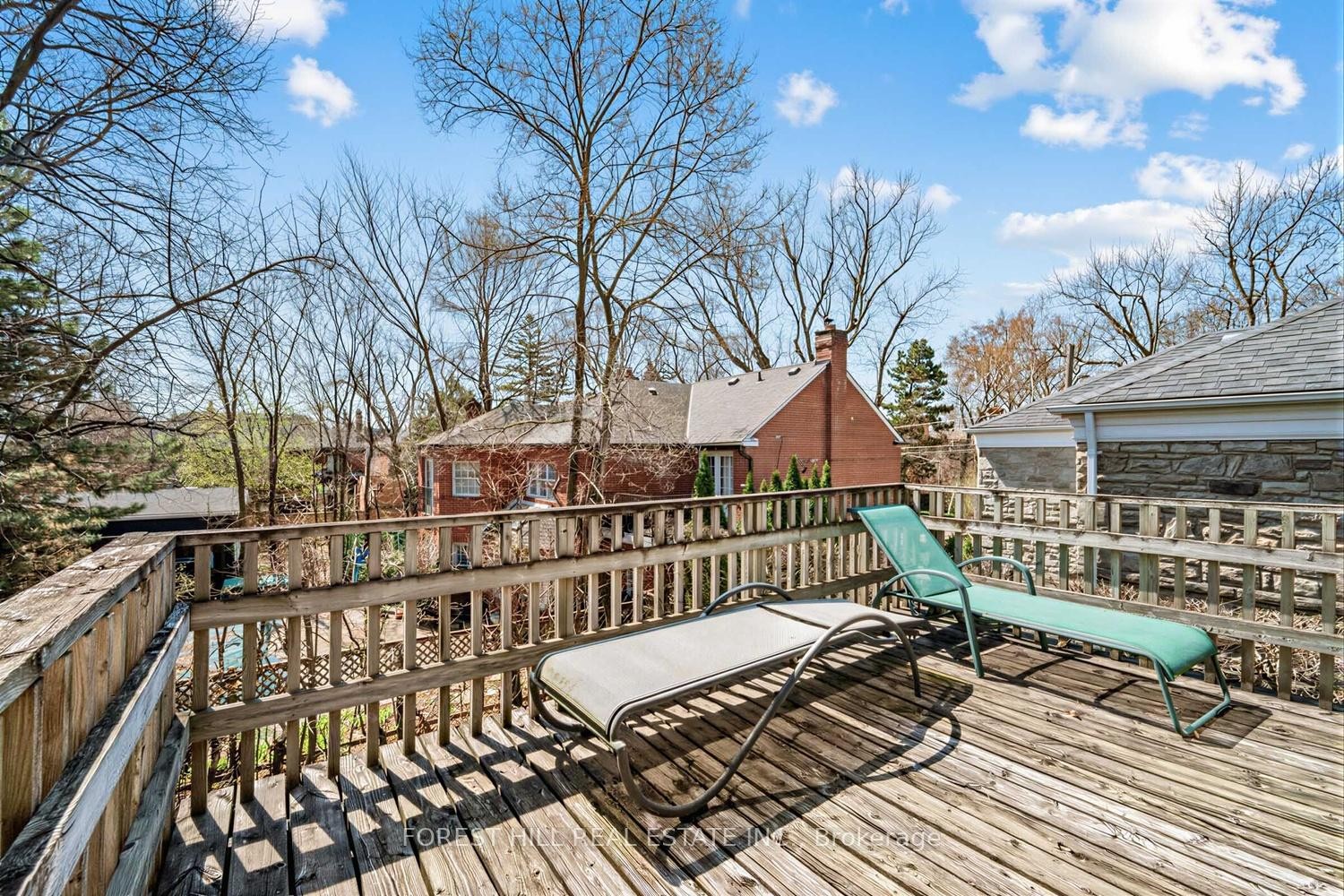 









339


Cortleigh

Boulevard,
Toronto,




ON
M5N 1R2

