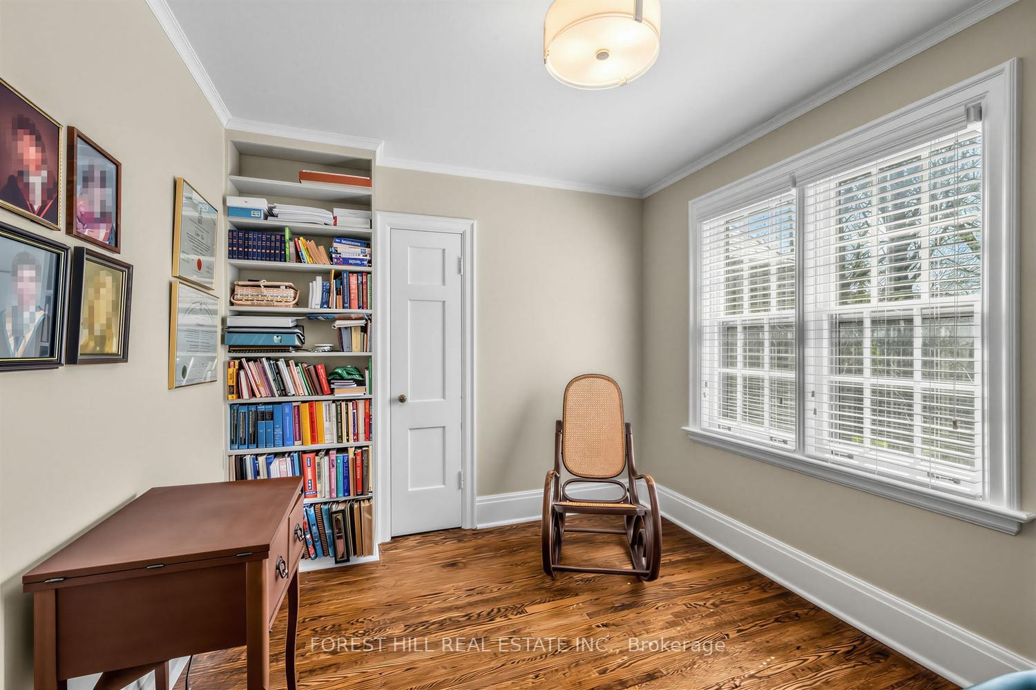 









339


Cortleigh

Boulevard,
Toronto,




ON
M5N 1R2

