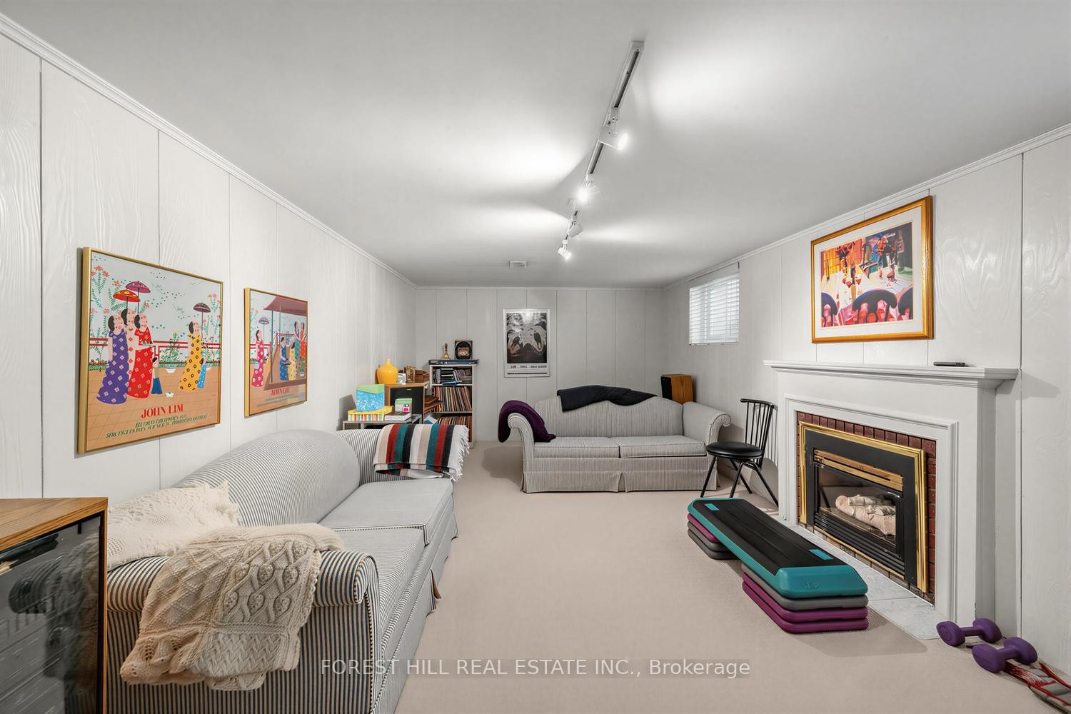 









339


Cortleigh

Boulevard,
Toronto,




ON
M5N 1R2

