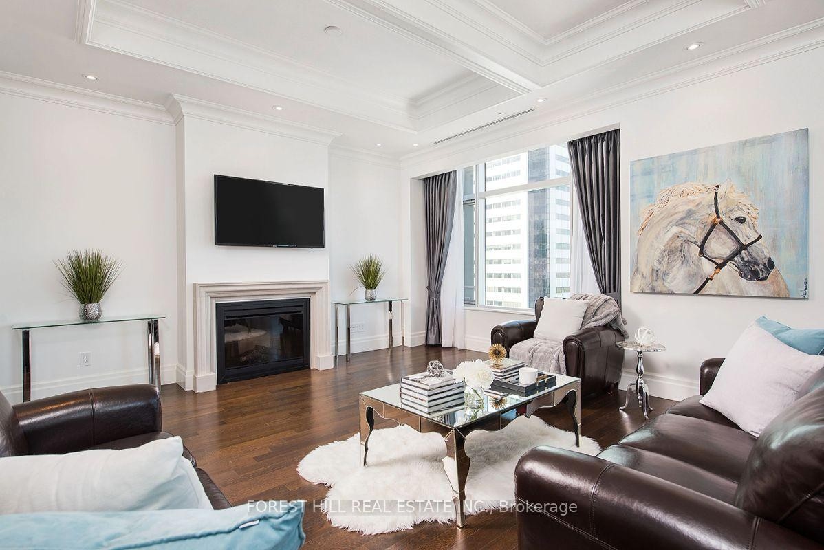 









311


Bay

Street, 4601,
Toronto,




ON
M5H 4G5

