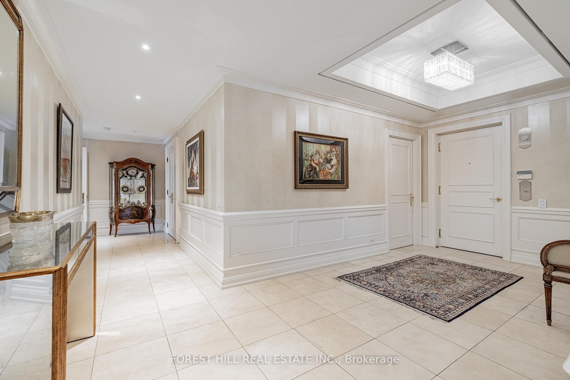 









38


Avenue

Road, 2002,
Toronto,




ON
M5R 2G2


