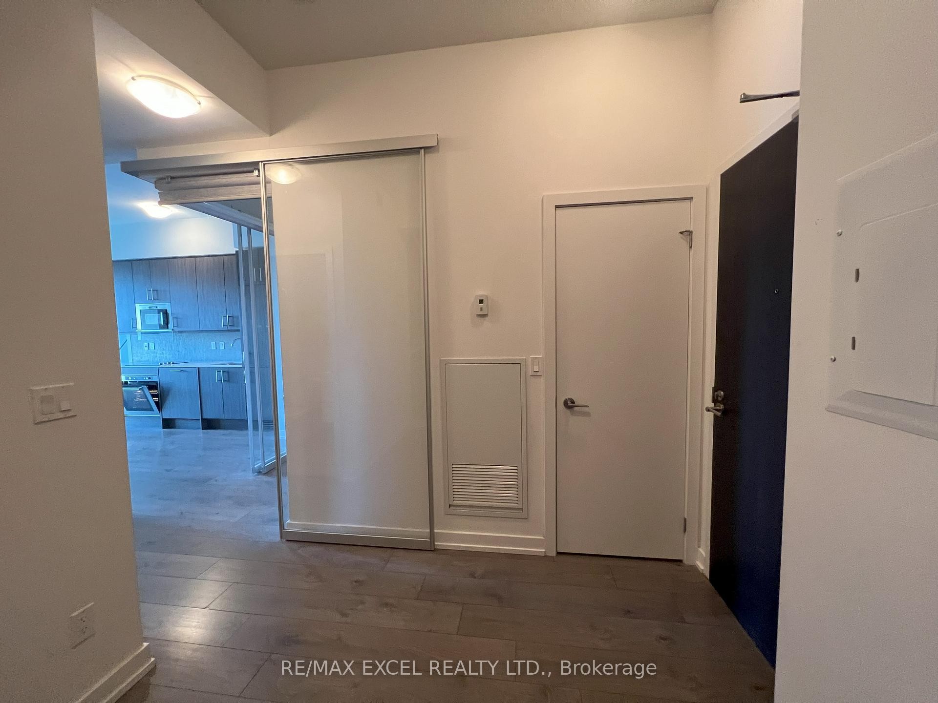 









297


College

Street, 503,
Toronto,




ON
M5T 0C2

