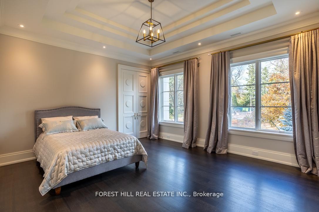 









15


Tudor

Gate,
Toronto,




ON
M2L 1N3

