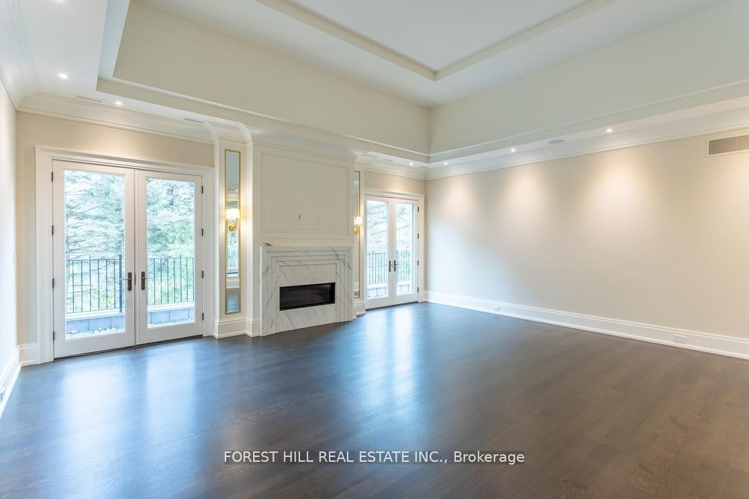 









15


Tudor

Gate,
Toronto,




ON
M2L 1N3

