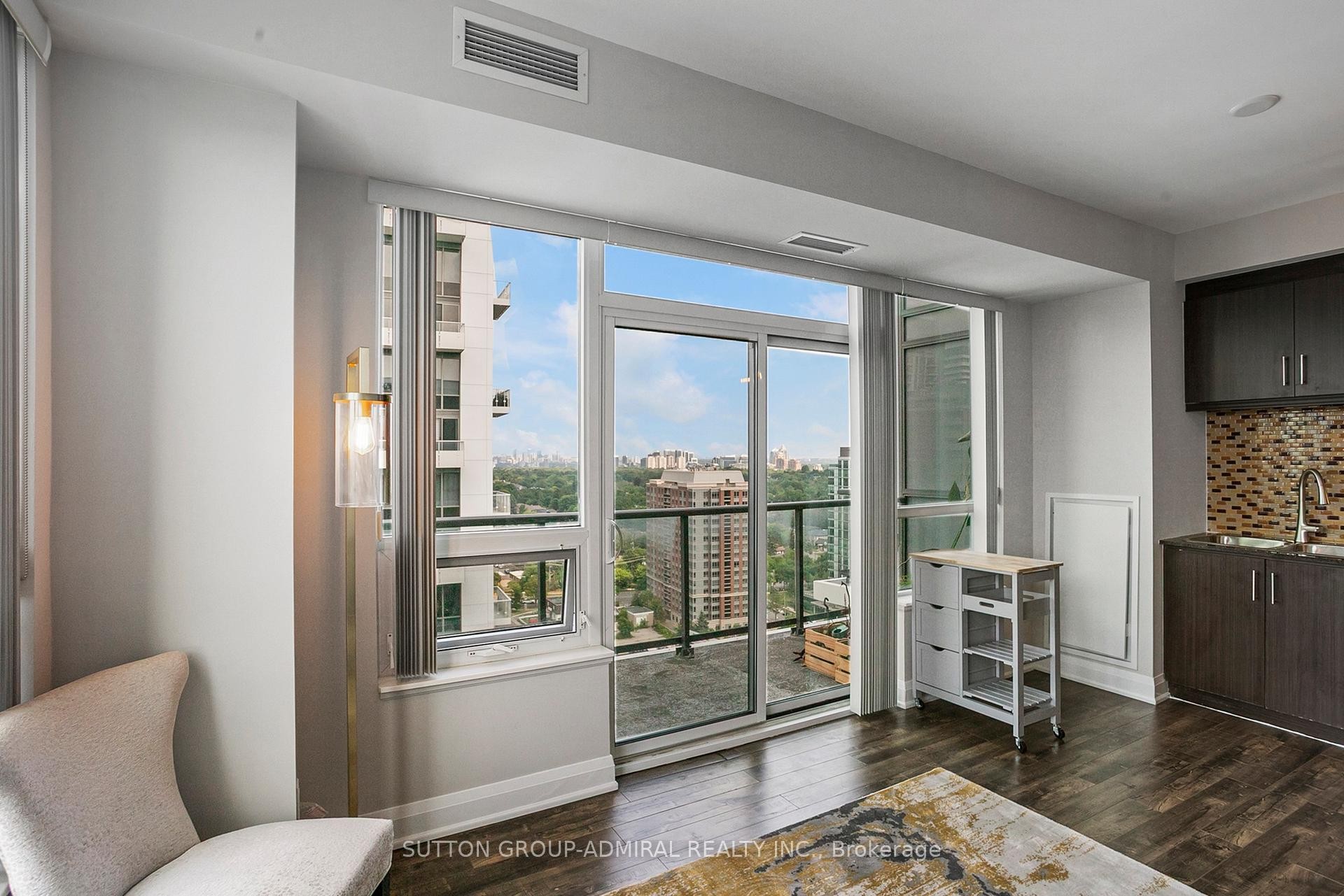 









68


Canterbury

Place, PH09,
Toronto,




ON
M2N 0H8

