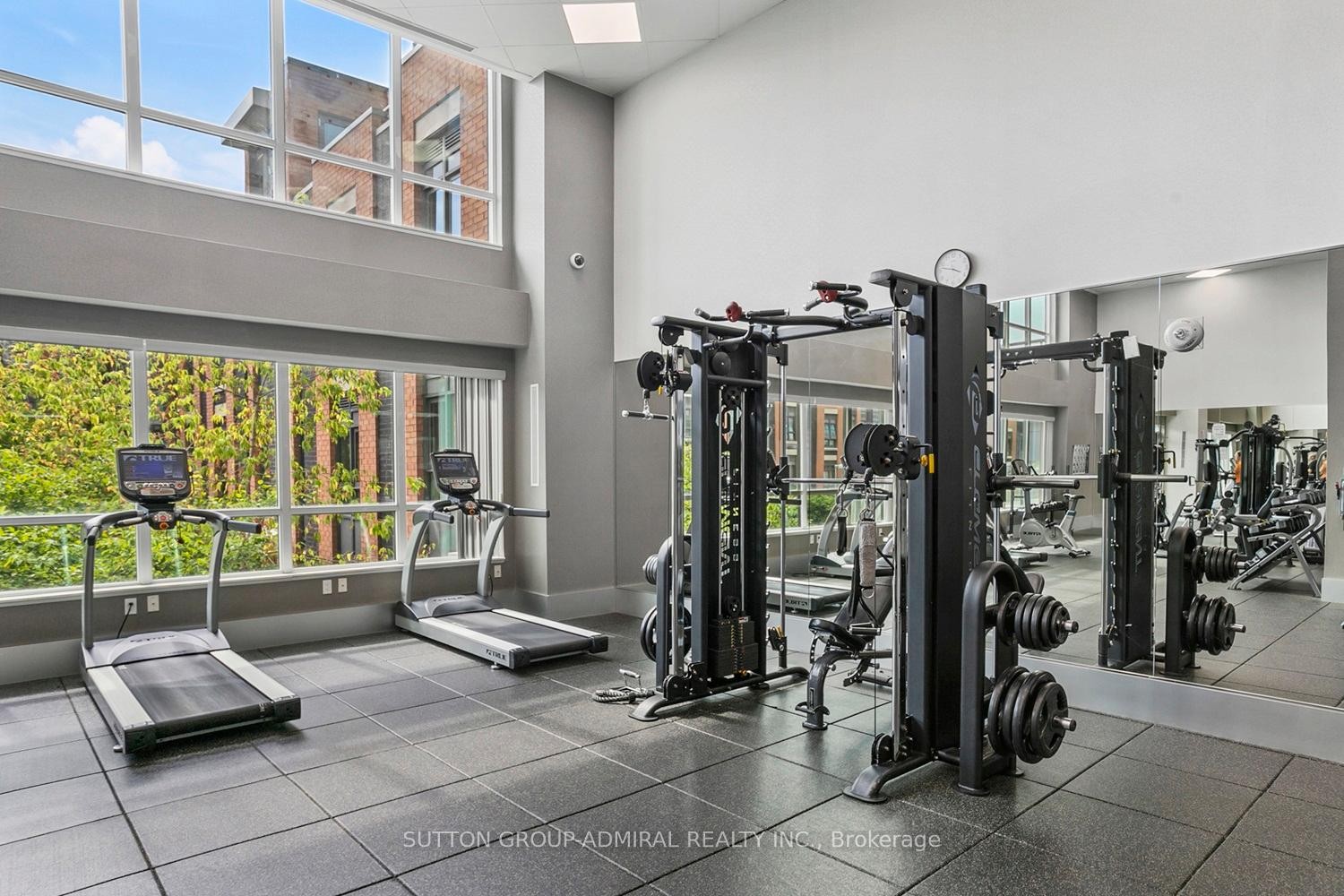 









68


Canterbury

Place, PH09,
Toronto,




ON
M2N 0H8

