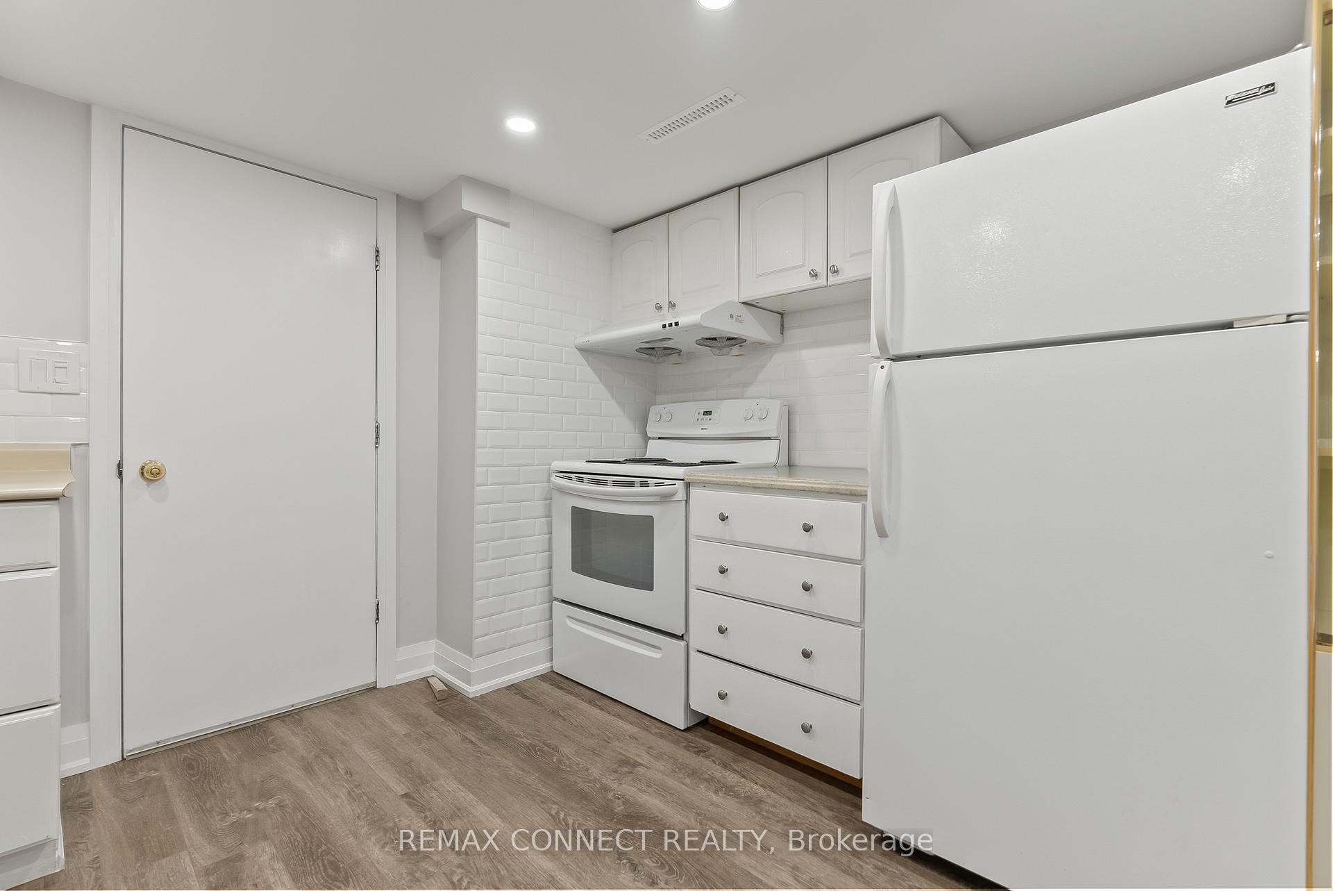 









124


Burcher

Road,
Ajax,




ON
L1S 2R4

