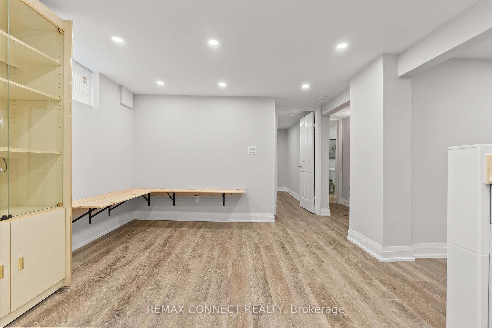 









124


Burcher

Road,
Ajax,




ON
L1S 2R4

